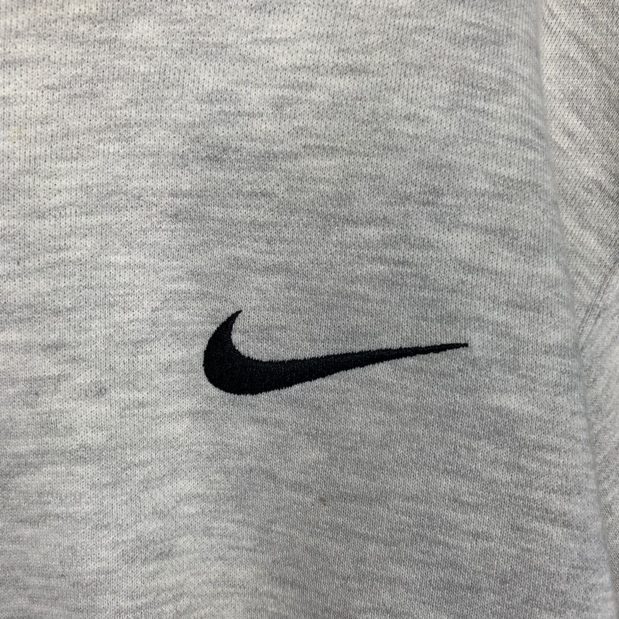 Nike Vintage Nike Swoosh Crewneck Sweatshirt Size US L / EU 52-54 / 3 - 10 Thumbnail