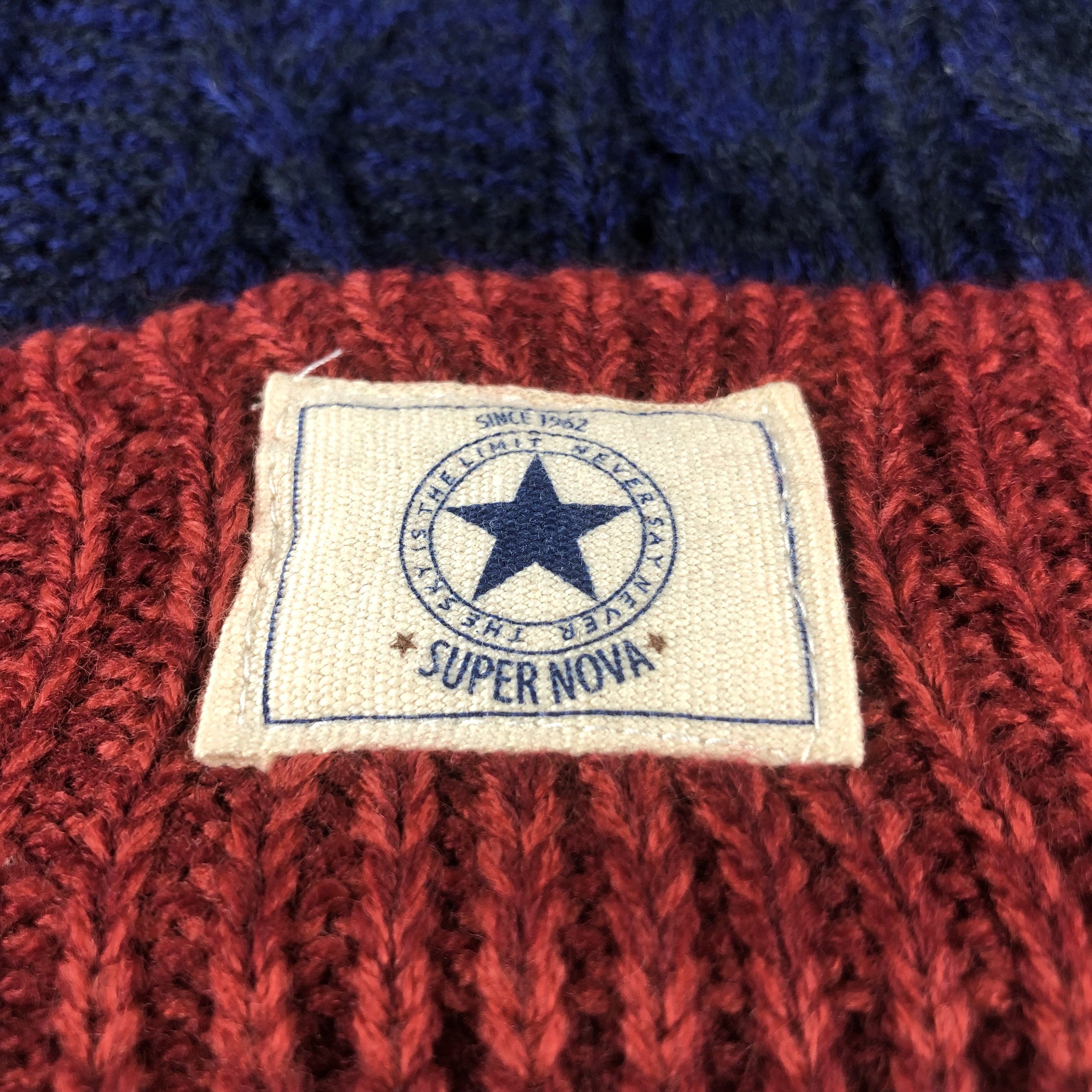 Vintage Super Nova Cable Knit Bobble Beanie Snowcap Snow Hat B585 Size ONE SIZE - 4 Thumbnail