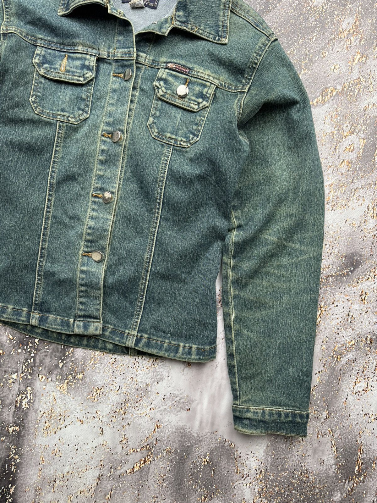 Japanese Brand × Vintage Vintage Sun Faded Denim Jacket Size M / US 6-8 / IT 42-44 - 3 Thumbnail