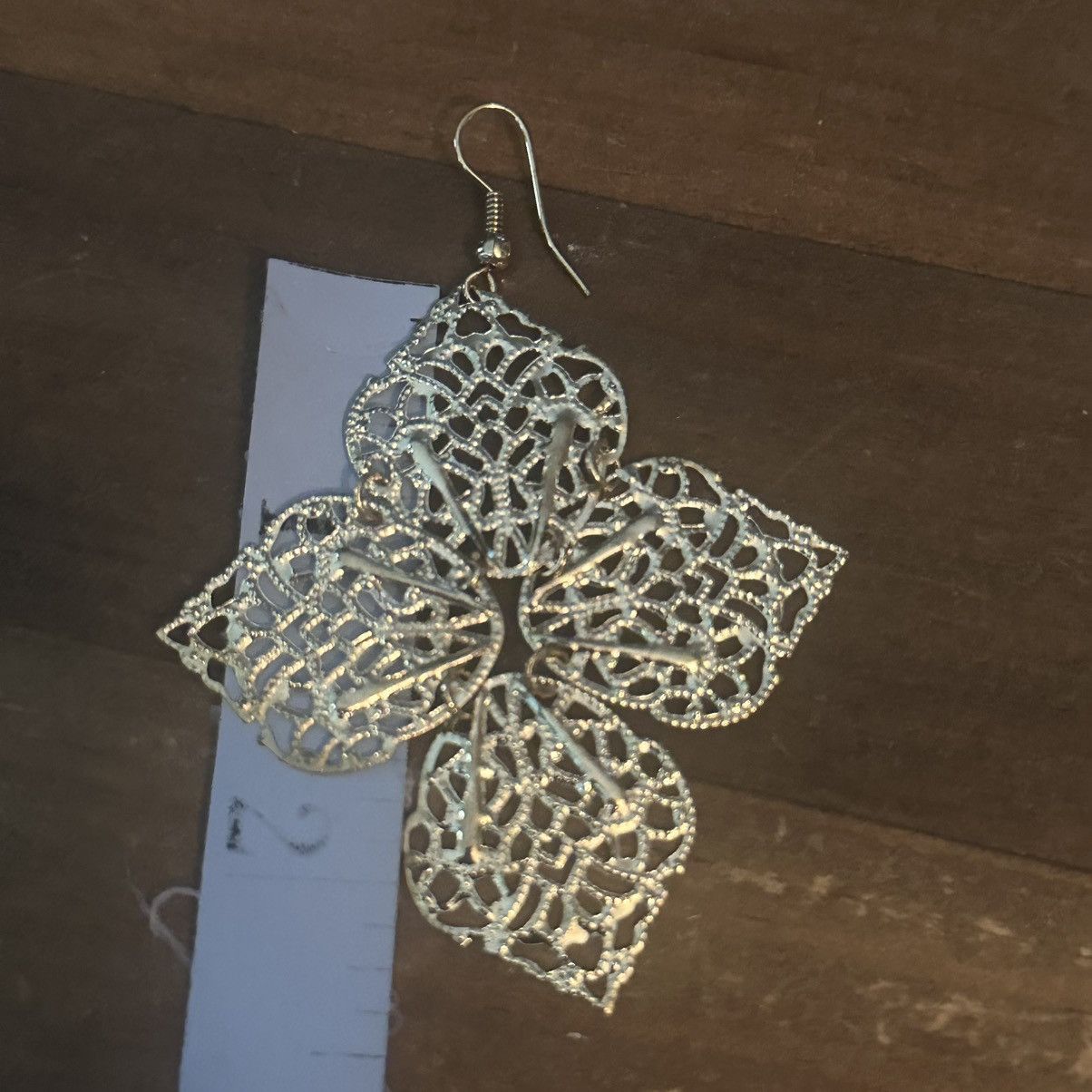 Other Gold tone articulated filigree leaves earrings Size ONE SIZE - 3 Thumbnail