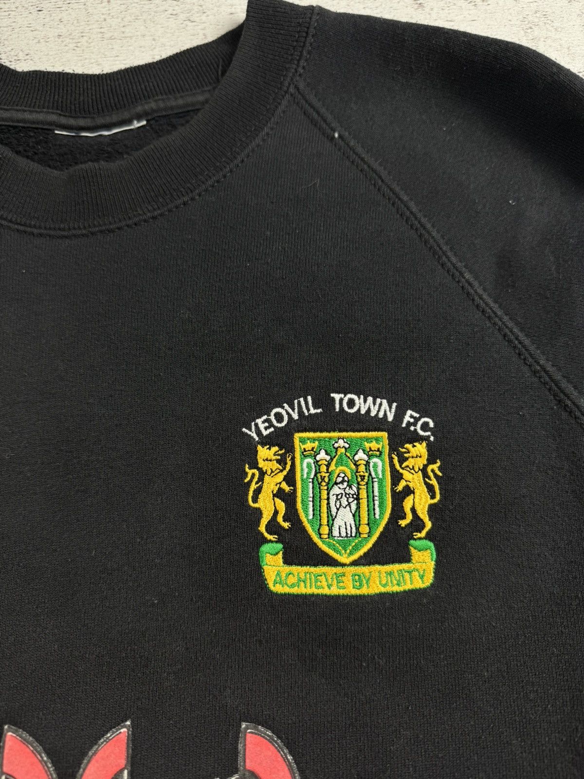 Vintage Yeovil Town FC 00s Paulas Benara Men’s Black Medium Soccer Pullover Sweatshirt Size US M / EU 48-50 / 2 - 7 Thumbnail