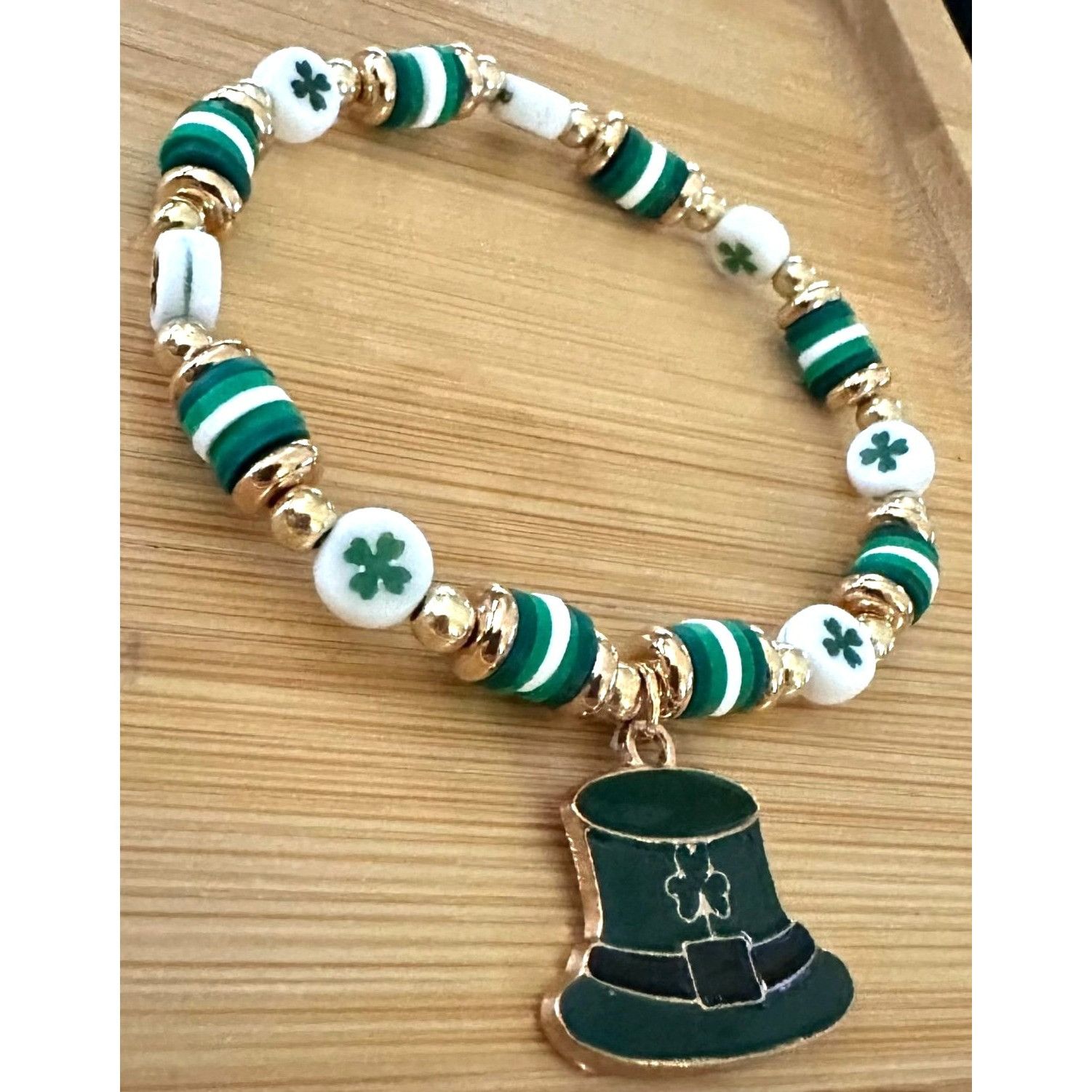 Handmade St Patricks Day Bracelet New Beaded Leprechaun Har Shamrock Size ONE SIZE - 2 Thumbnail