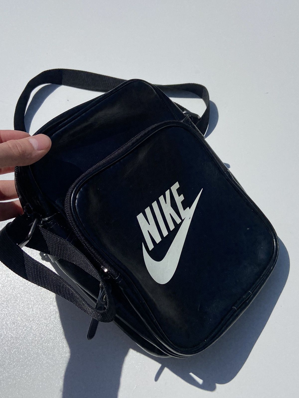 Vintage Nike Vintage Bag Y2K style messenger Size ONE SIZE - 8 Thumbnail