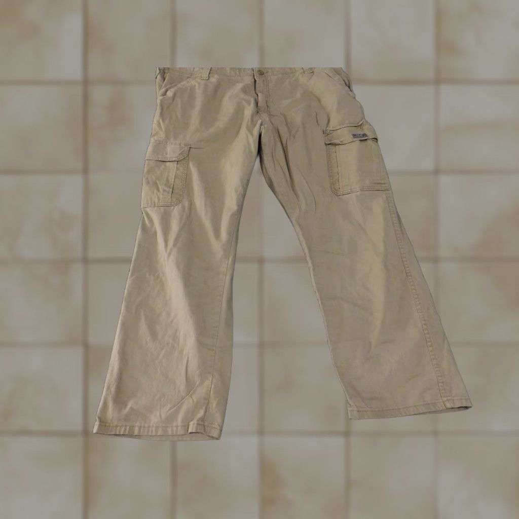 Wrangler Wrangler Cargo Pants Mens 40x30 Khaki Relaxed Fit Utility Work Outdoor Pants Cargo Pocket Navy? Size US 40 / EU 56 - 1 Thumbnail