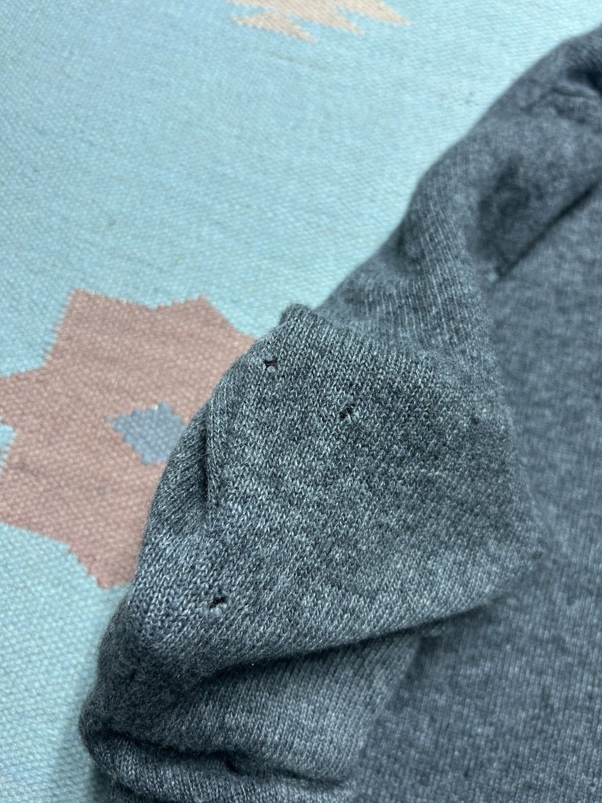 Vintage Vtg 1960s lambswool acrylic sweater v neck distressed large Size US L / EU 52-54 / 3 - 4 Thumbnail