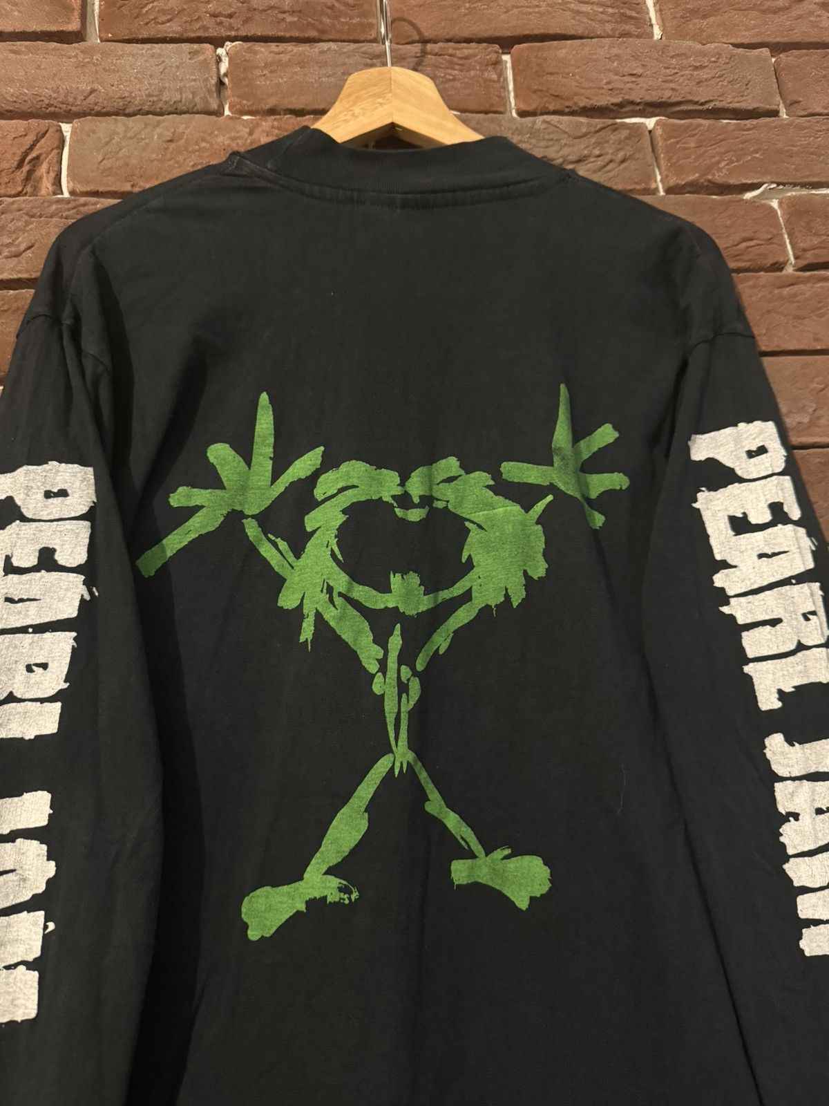 Band Tees Vintage 90s Rare Pearl Jam Yield L Grunge Band T Shirt Hype Size US L / EU 52-54 / 3 - 7 Thumbnail