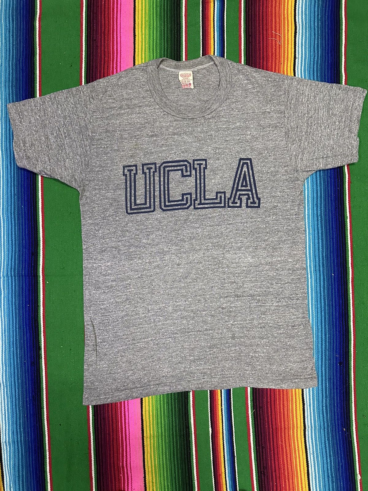 Vintage Vintage Triblend UCLA 💥 Size US M / EU 48-50 / 2 - 1 Thumbnail