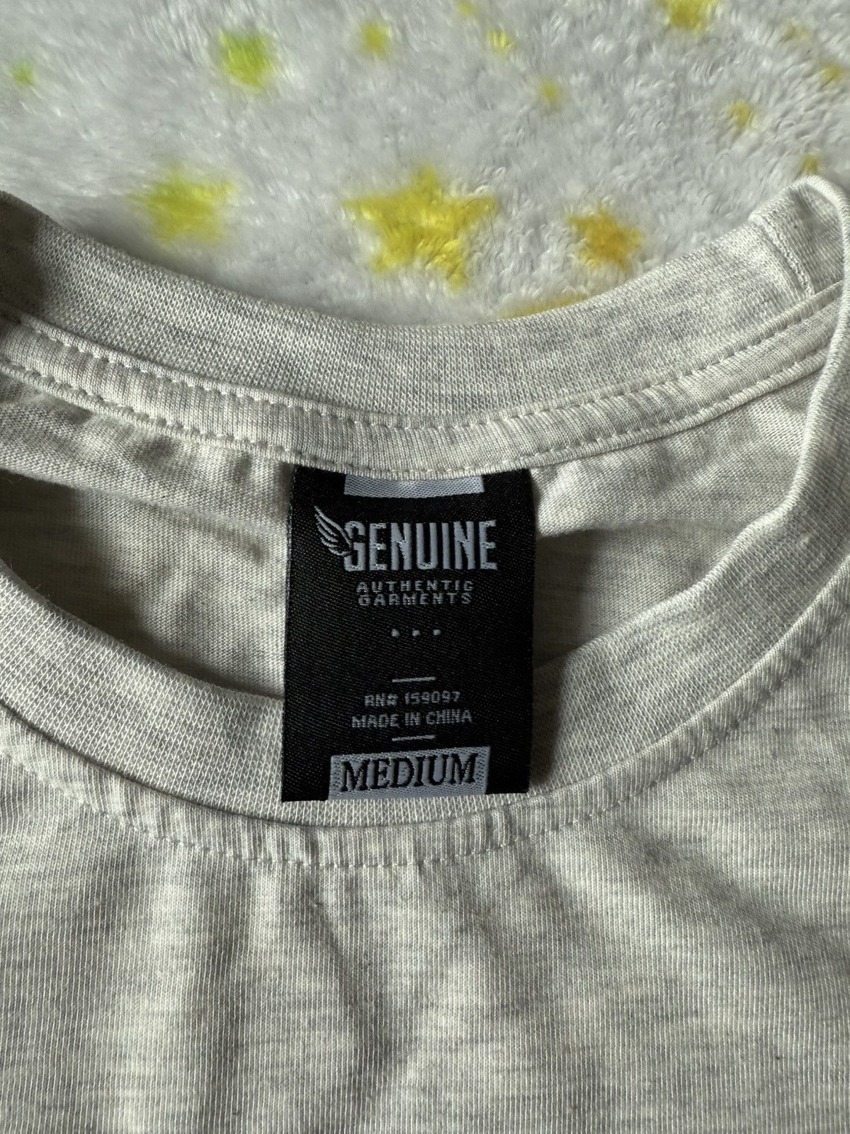 Other GENUINE GRAPHIC T-SHIRT LIGHT H. GREY Size US M / EU 48-50 / 2 - 2 Thumbnail
