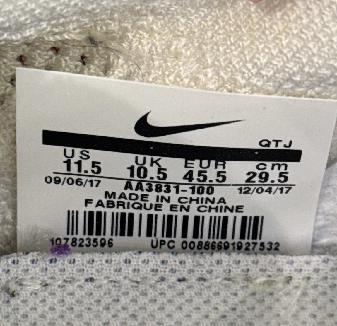 Nike × Off-White Off White x Nike Air VaporMax 'Part 2' Size US 11.5 / EU 44-45 - 6 Thumbnail