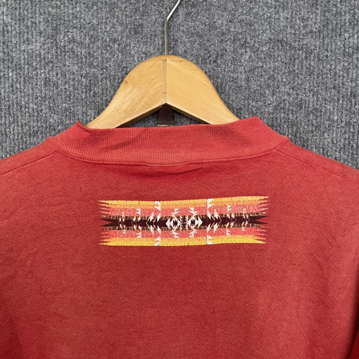Native × Pendleton × Vintage Vintage 90s Pendleton Native Motive Sunfaded Crewneck Size US M / EU 48-50 / 2 - 5 Thumbnail
