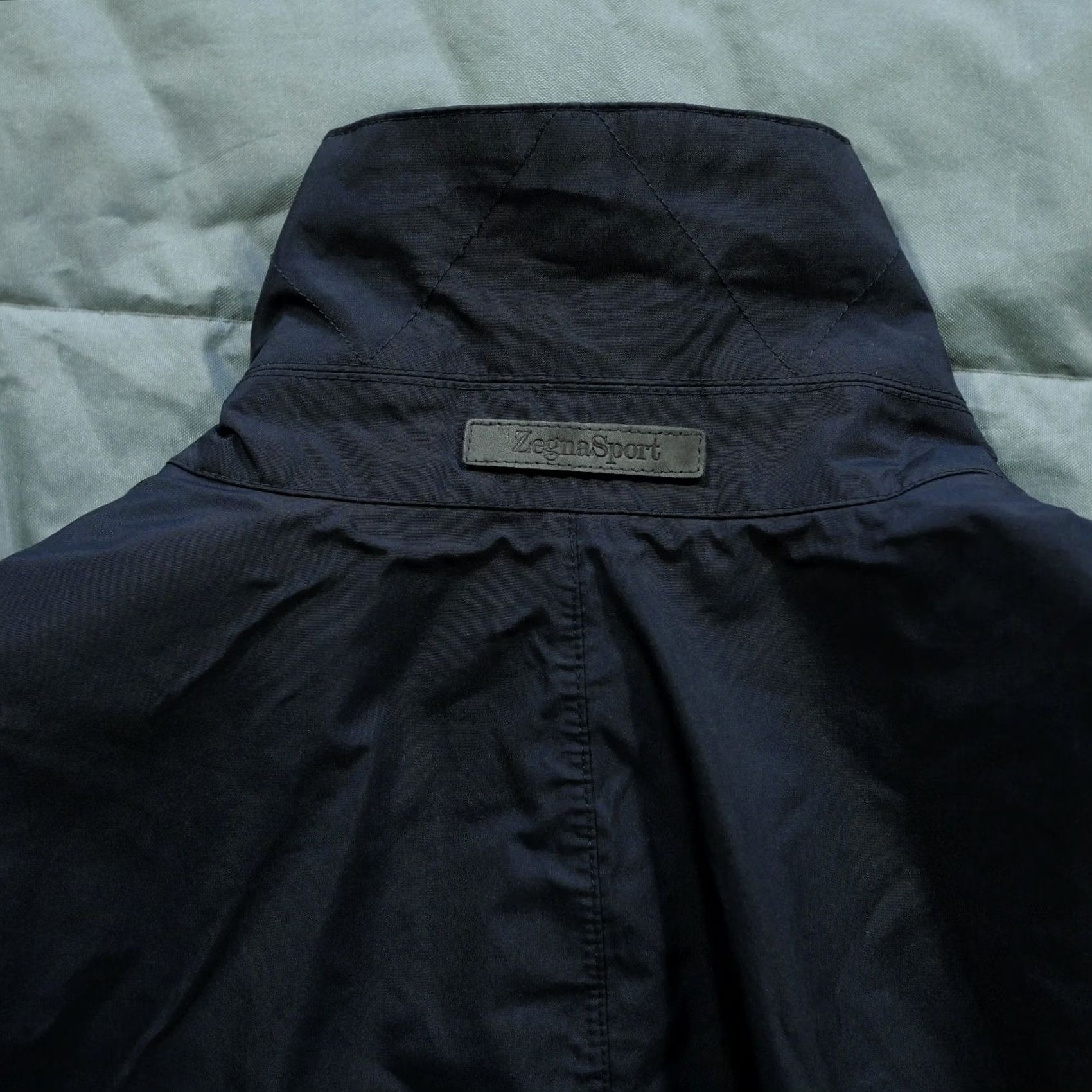 Helly Hansen Helly Hansen Jacket Mens Small Blue Windbreaker Hooded Zip Packable Snap Size US S / EU 44-46 / 1 - 4 Thumbnail