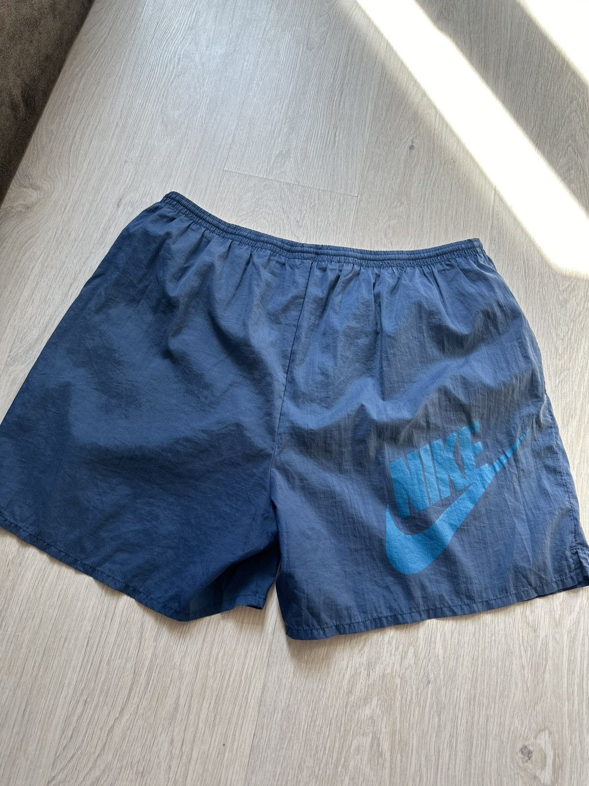 Nike Nike vintage shorts Size US 36 / EU 52 - 1 Thumbnail