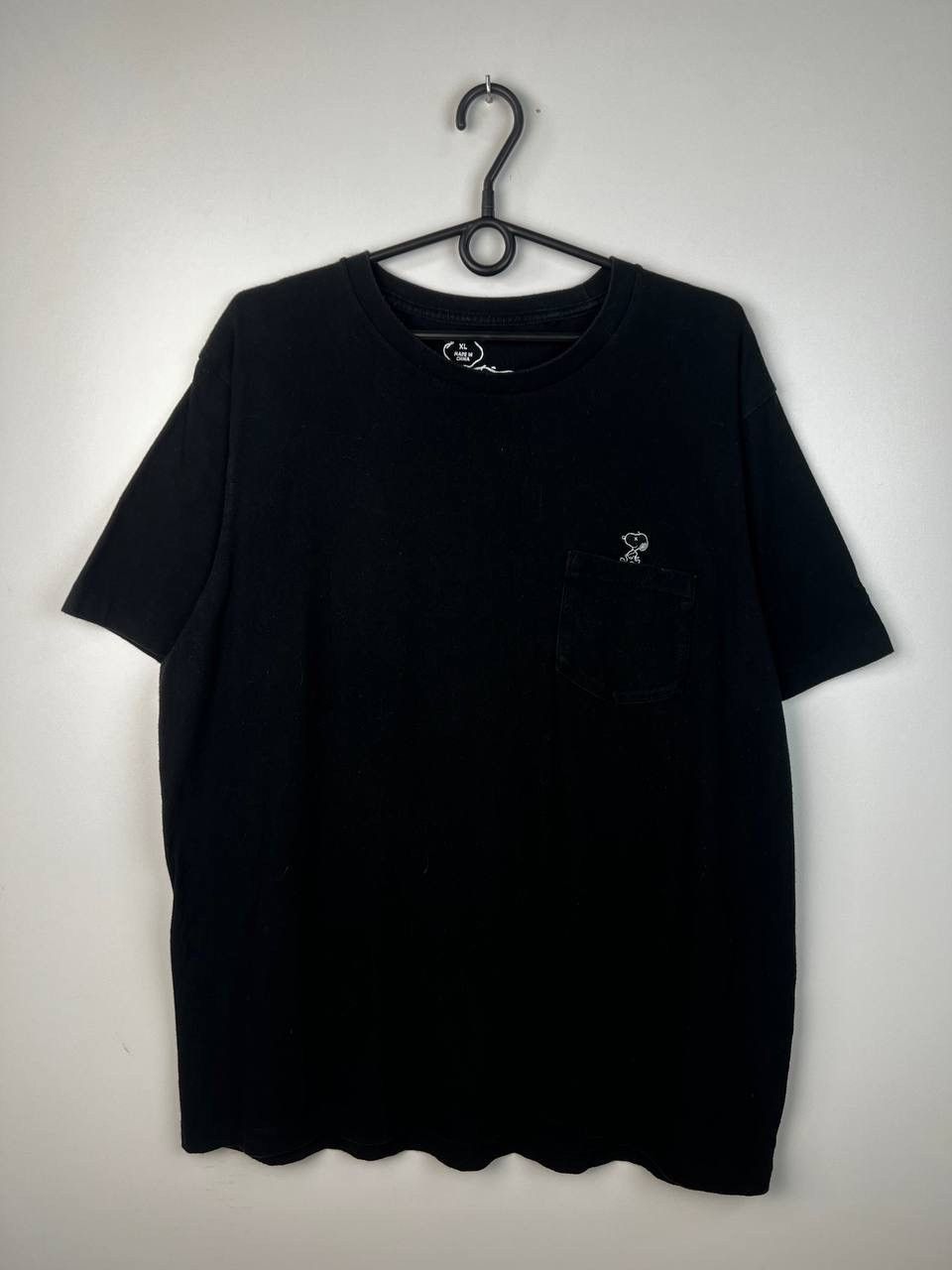 Kaws Kaws Peanuts Uniqlo movie t-shirts size XL Size US XL / EU 56 / 4 - 1 Thumbnail