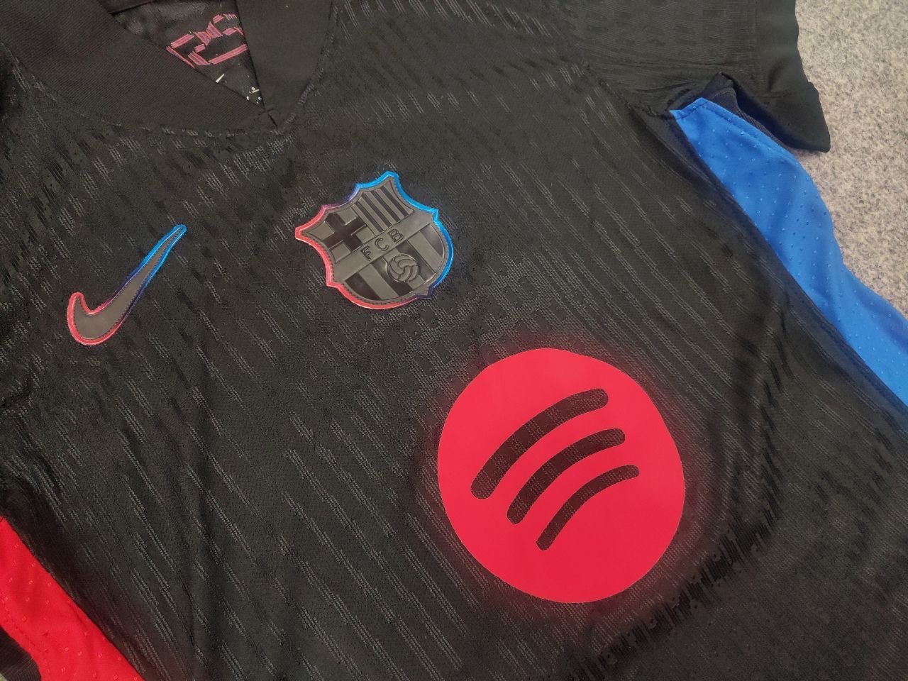 Nike Nike Barcelona 24/25 Oliveira 13 Away Soccer Football Jersey Size US S / EU 44-46 / 1 - 7 Thumbnail