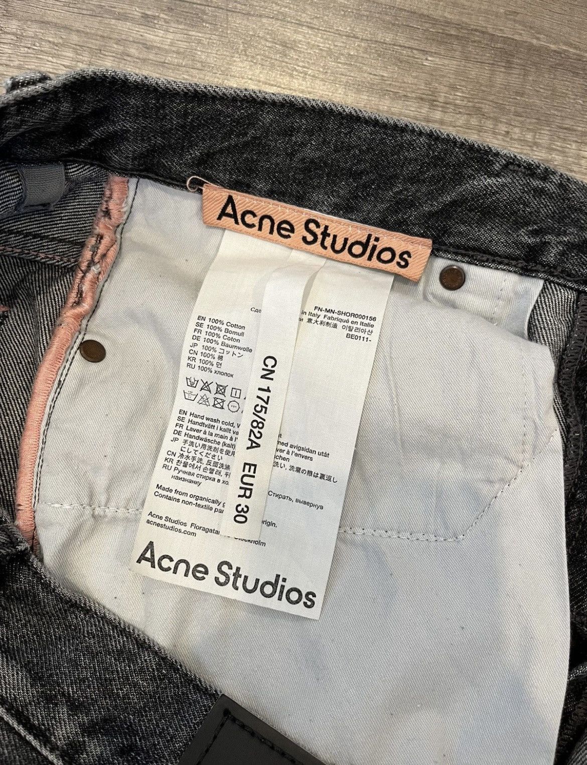 Acne Studios Acne Studios Loose fit denim shorts Size US 30 / EU 46 - 9 Thumbnail