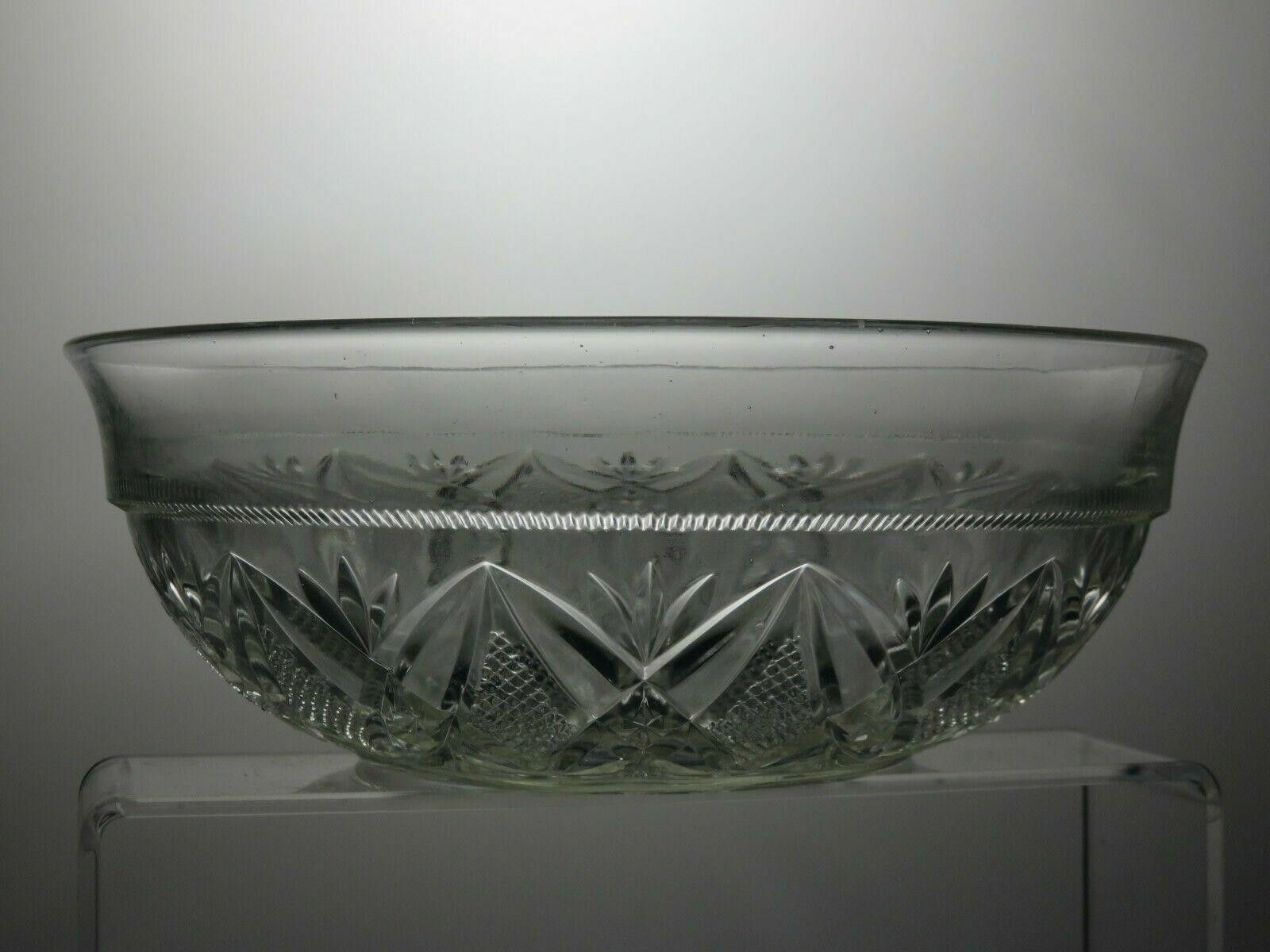 The Unbranded Brand Patterned Pressed Glass Fruit Salad Bowl 3 1/3" Size ONE SIZE - 2 Thumbnail
