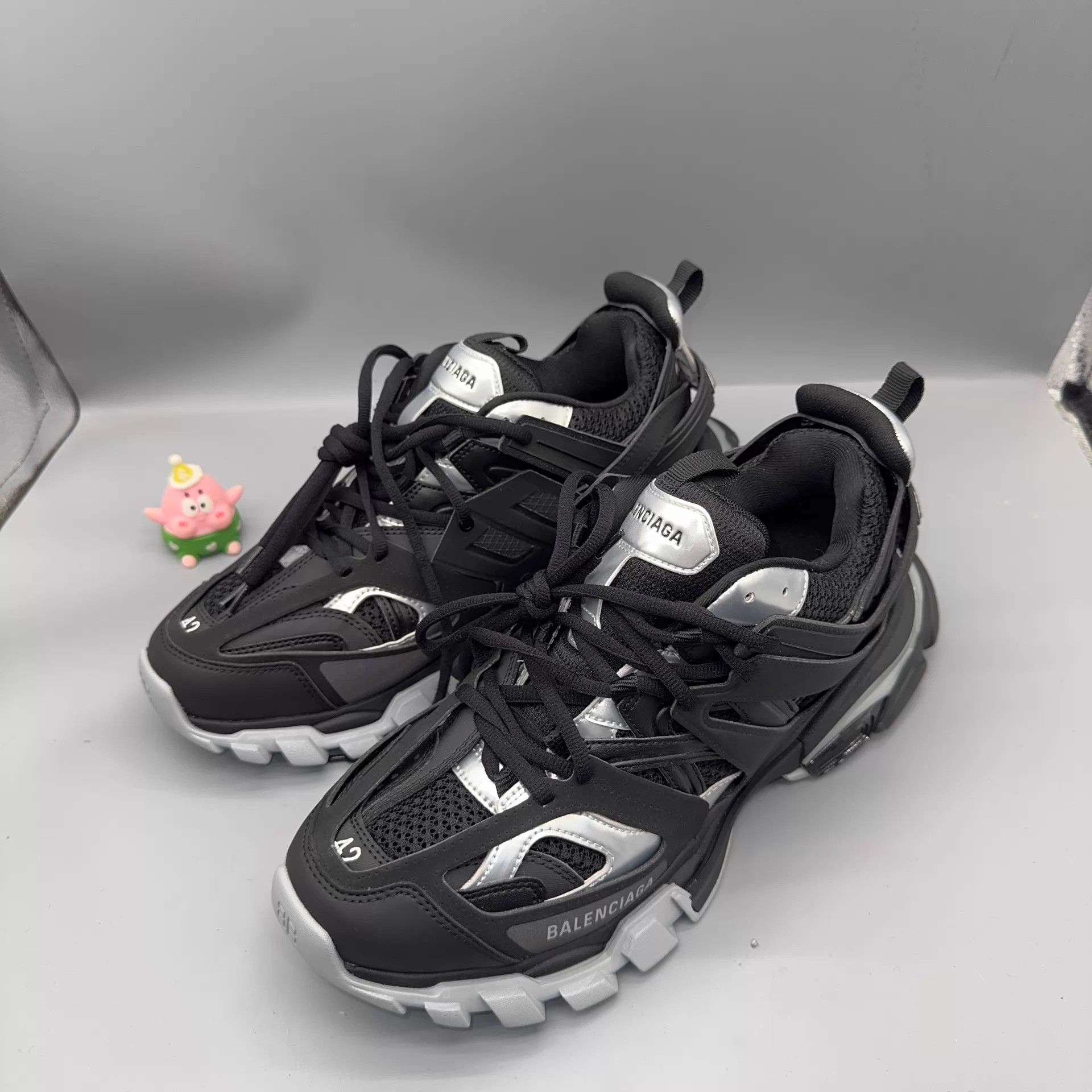 Balenciaga Balenciaga Track Black Silver 42 (New) Size US 9 / EU 42 - 1 Thumbnail
