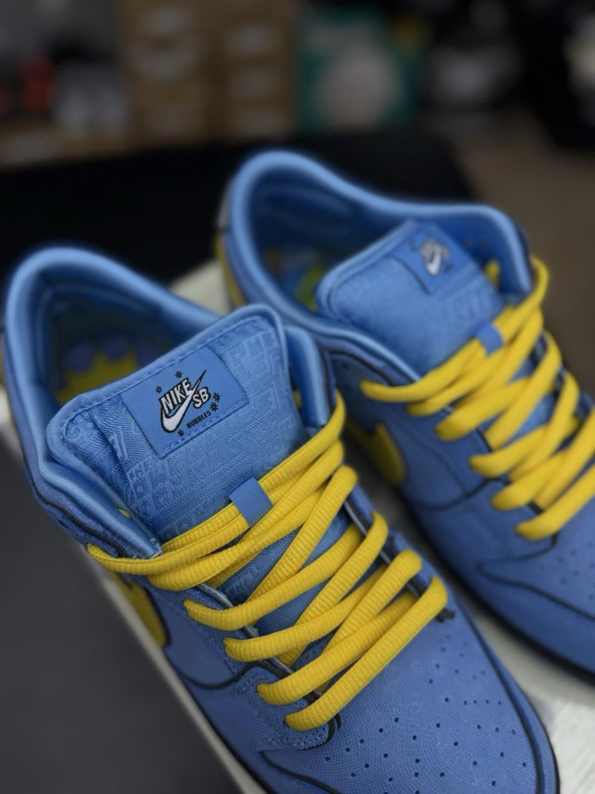 Nike Nike SB Dunk “Powerpuff Girls Bubbles Size 10.5 (FZ8320-400) Size US 10.5 / EU 43-44 - 11 Thumbnail