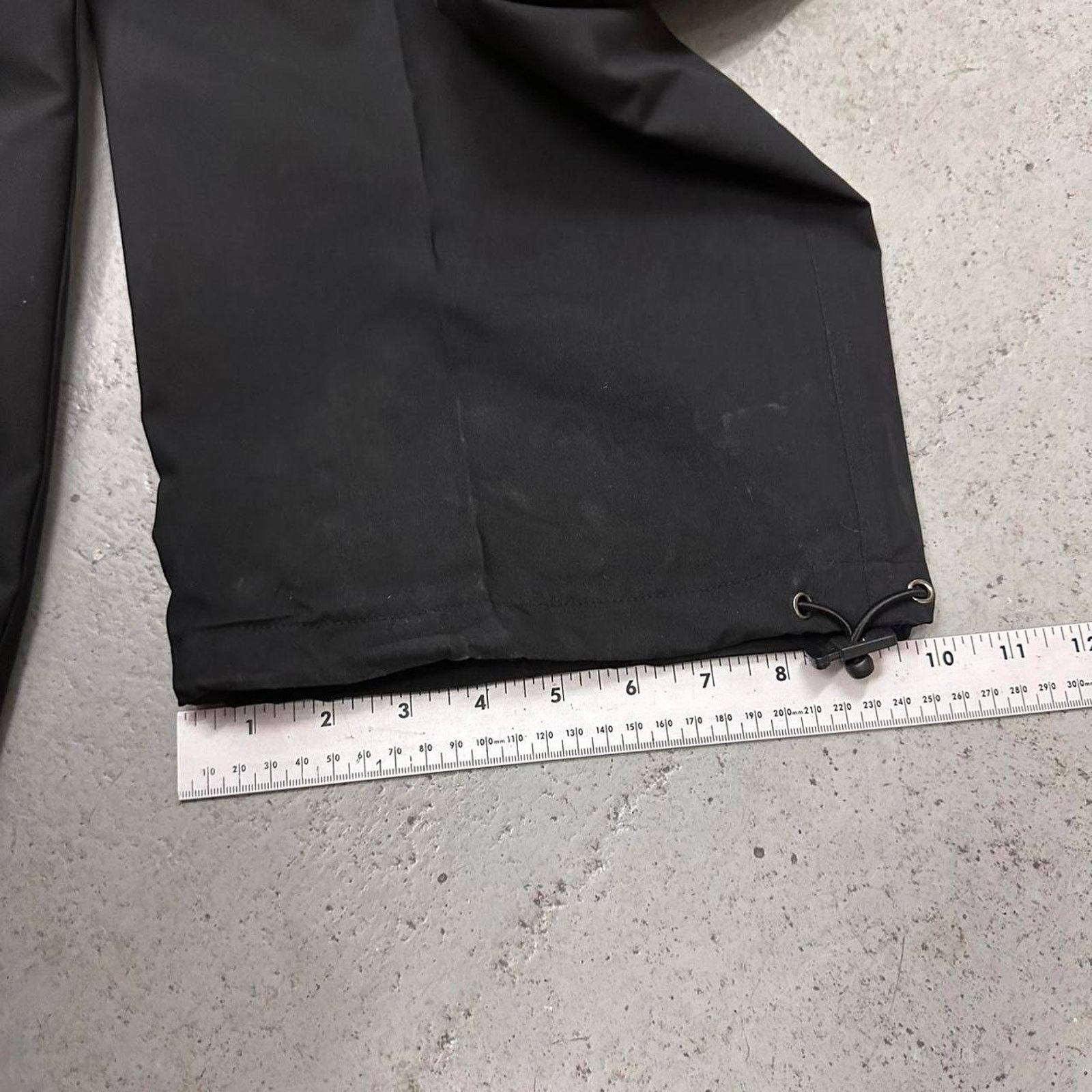 Vintage Vintage Baggy Y2k Urban Wide Leg Black Windbreaker Pant Sz L Size US 34 / EU 50 - 5 Thumbnail