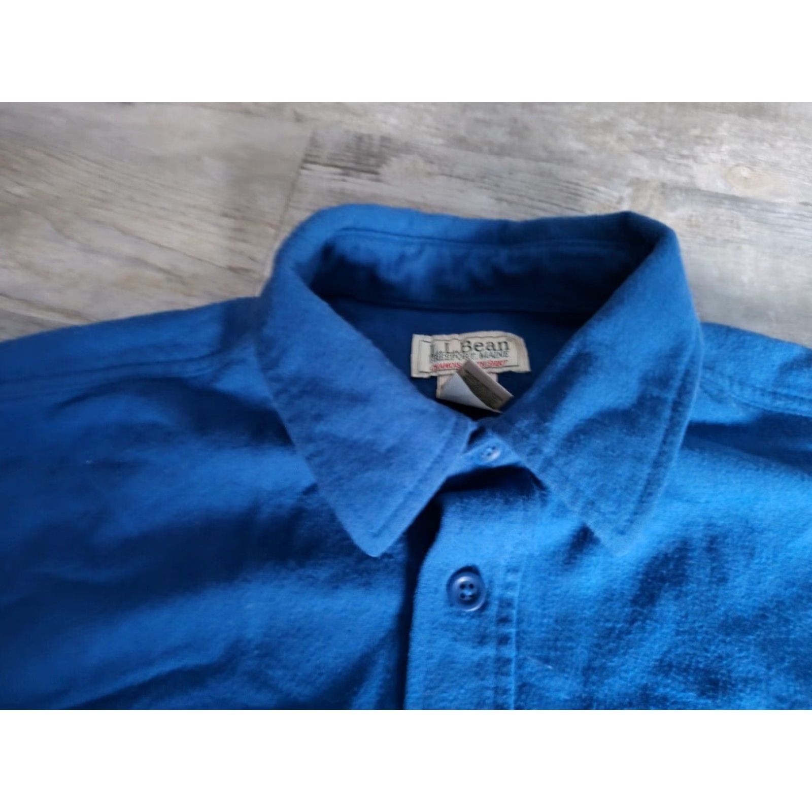 Vintage VINTAGE L.L. Bean Heavyweight Chamois Cloth Button-Up Shirt Adult Large Regular Navy Blue Casual Mens Size US L / EU 52-54 / 3 - 6 Thumbnail