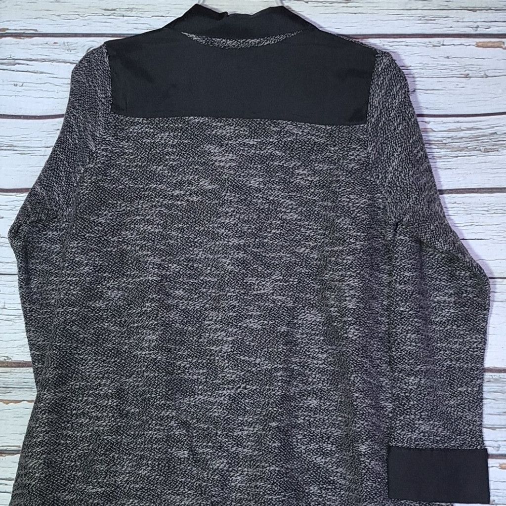 Soft Surroundings Soft Surroundings tweed button down embellished sweater PM Size M / US 6-8 / IT 42-44 - 7 Thumbnail