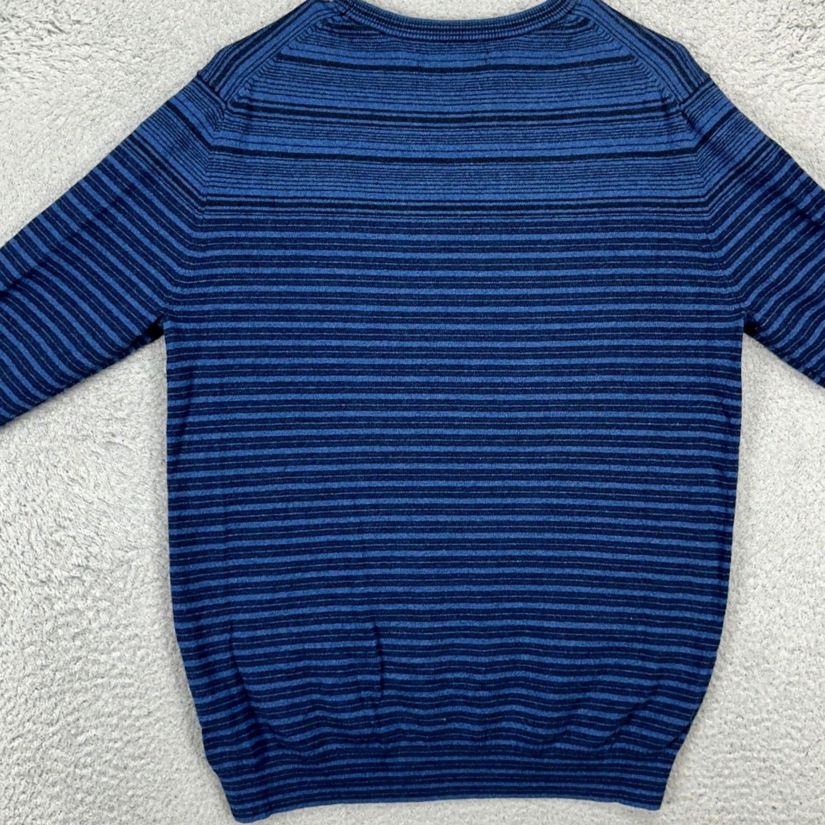 Vintage Marc Anthony Mens Sweater Blue Large Striped Crewneck Cashmere Blend Lightweight Knit Pullover Casual Adult Knit Comfort Mens Size L Size US L / EU 52-54 / 3 - 3 Thumbnail
