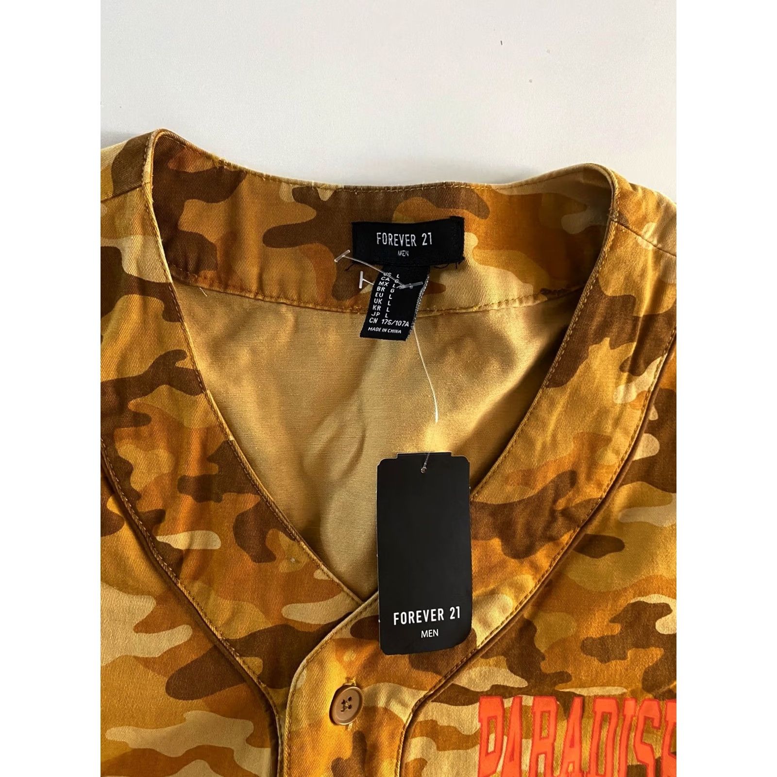 Forever 21 Forever 21 Camouflage Paradise Jersey Shirt L Back Panel Men NWT Size US L / EU 52-54 / 3 - 5 Thumbnail