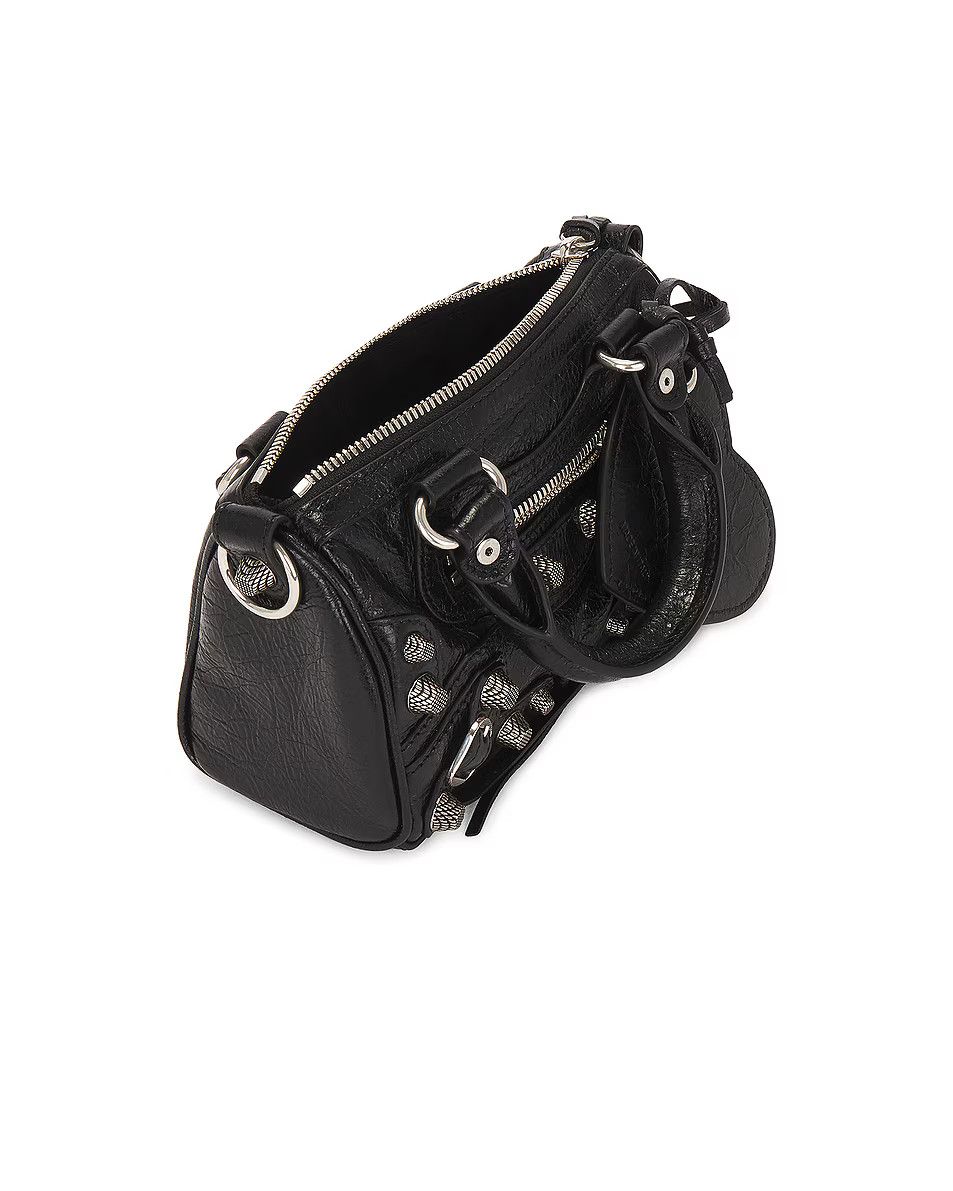 Balenciaga o1srvl11e1124 Size: OS / Le Cagole Nano Duffle Bag in Black Size ONE SIZE - 6 Thumbnail