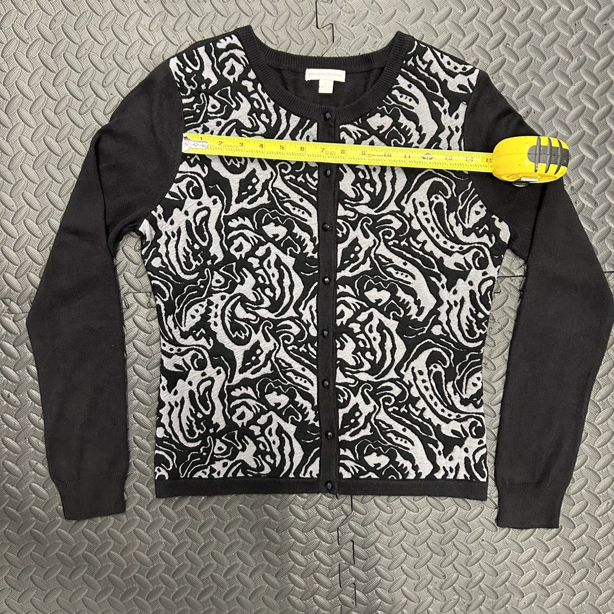 Designer New York & Company Cardigan Sweater Medium Floral 3D L/S Size M / US 6-8 / IT 42-44 - 5 Thumbnail