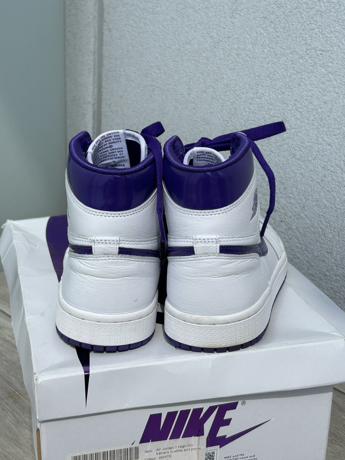 Nike Nike Air Jordan 1 High OG White Purple Size US 7.5 / IT 37.5 - 6 Thumbnail