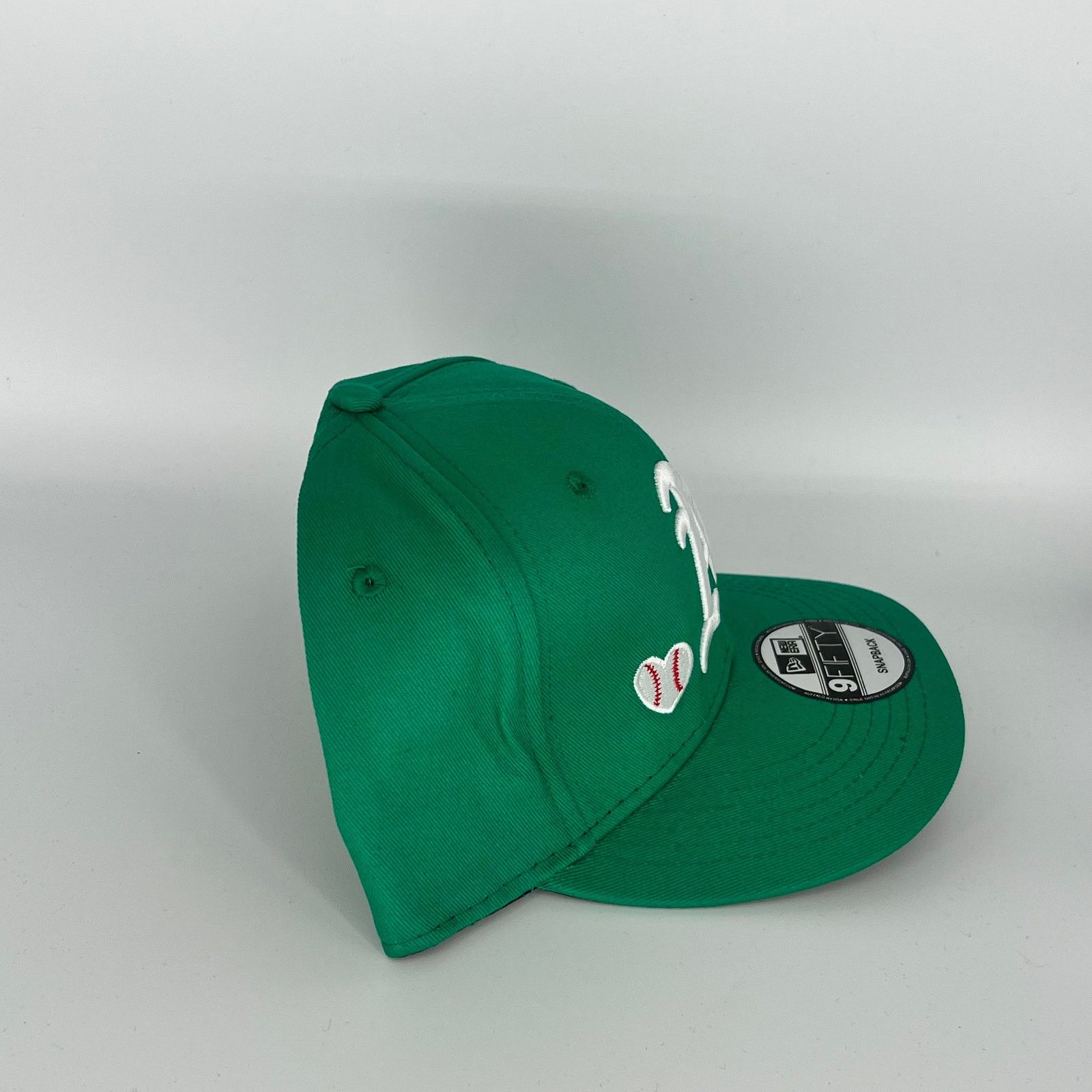 New Era Green Athletics With Baseball Love Symbol New Era MLB 9Fifty Size ONE SIZE - 3 Thumbnail