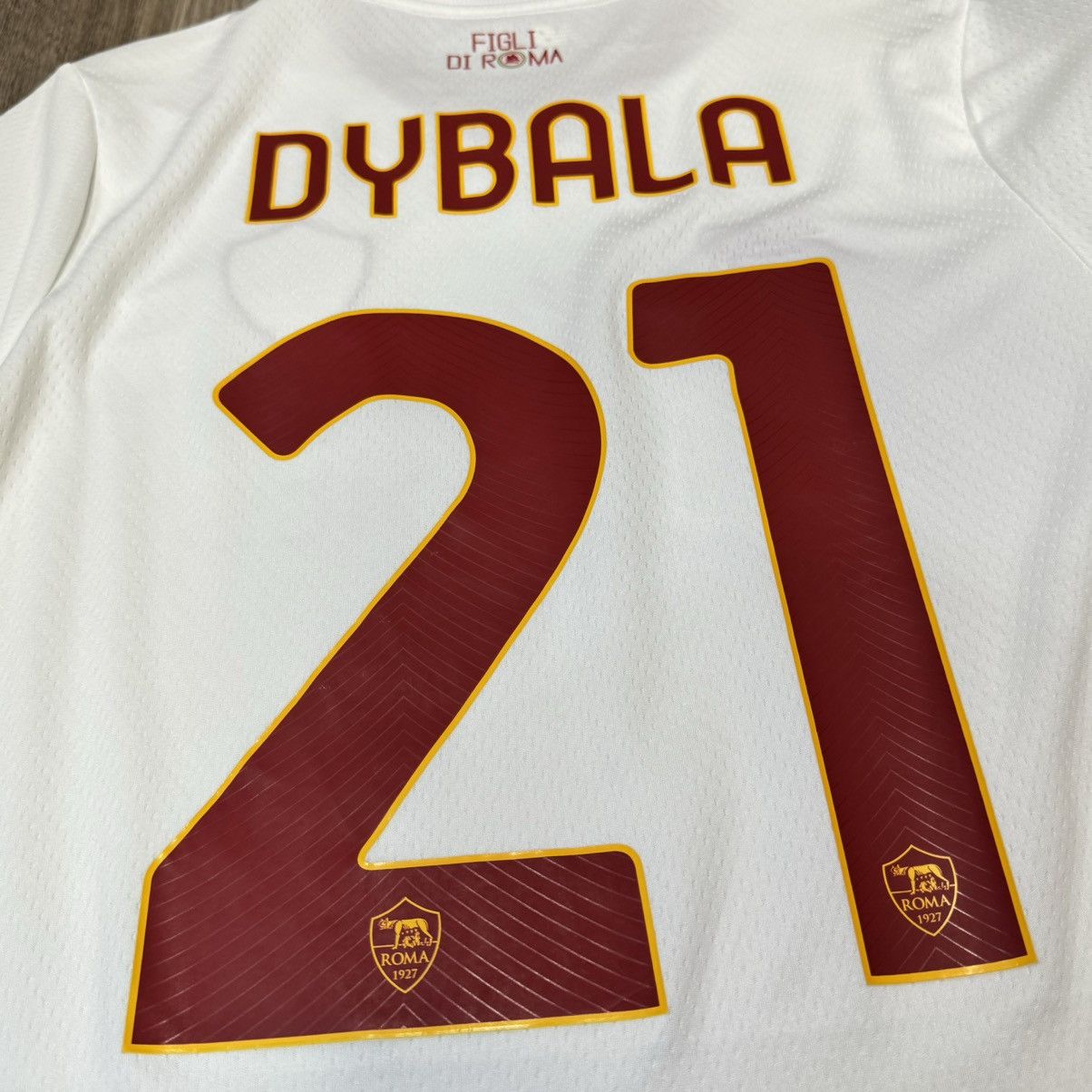 New Balance Roma 22/23 away shirt #22 Dybala Size US S / EU 44-46 / 1 - 4 Thumbnail