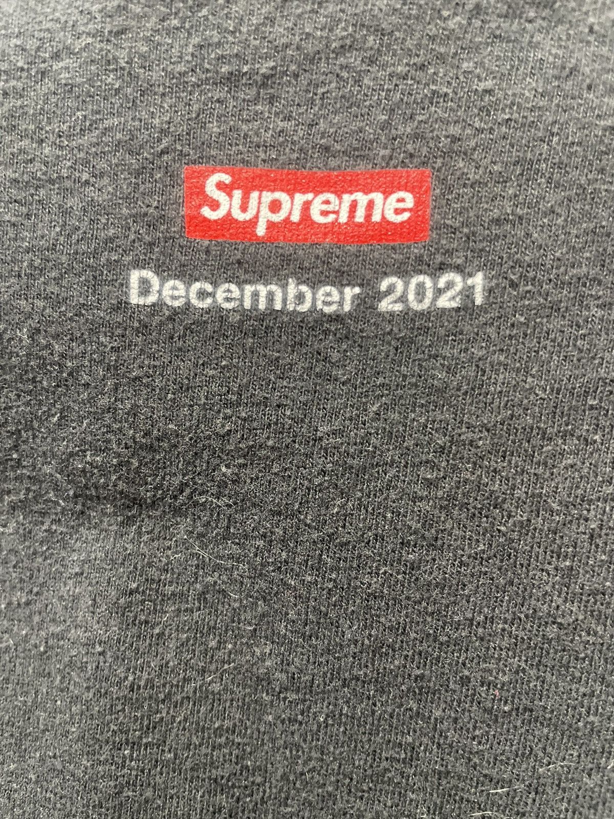 Supreme Supreme Spend It Tee Merry Christmas Black Size Medium FW21 Size US M / EU 48-50 / 2 - 6 Thumbnail