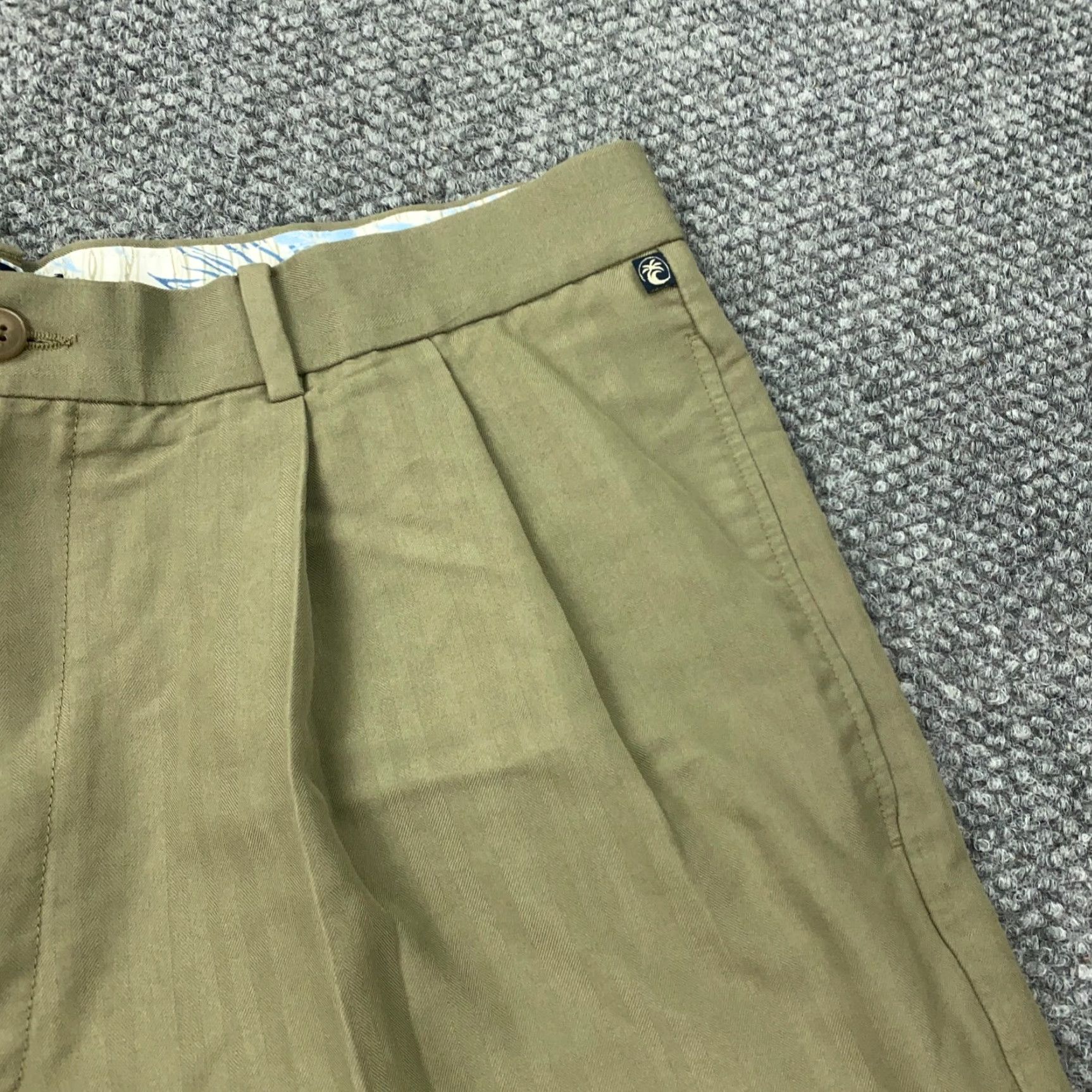 Ocean Pacific VINTAGE Ocean Pacific Shorts Size 36 Beige Beach Pleated Chino Relaxed Mens Size US 36 / EU 52 - 2 Thumbnail