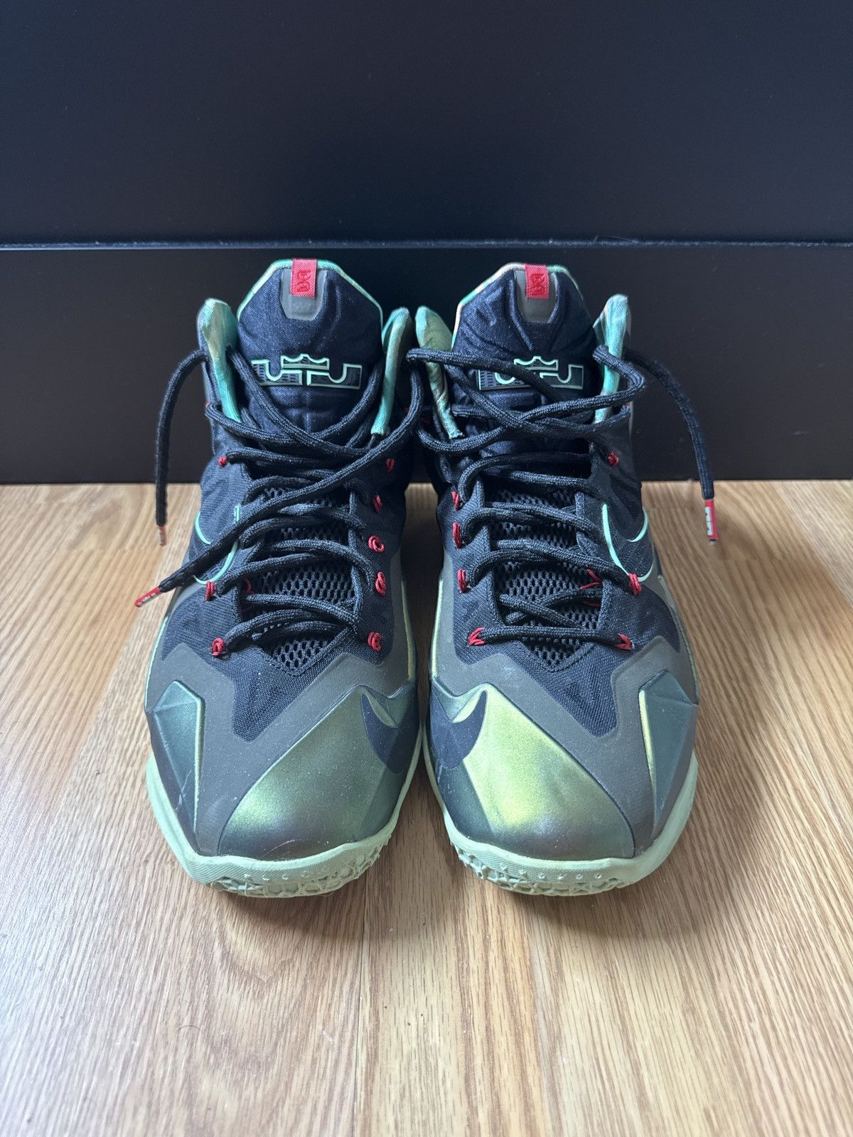 Nike Nike LeBron XI Kings Pride Size US 11.5 / EU 44-45 - 1 Thumbnail