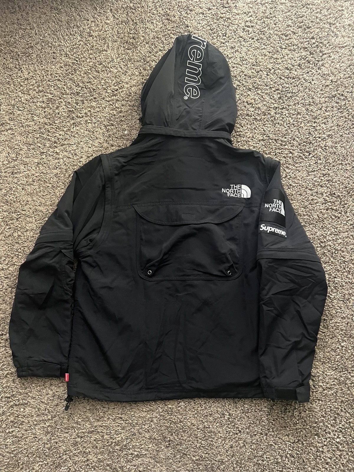 Supreme × The North Face Supreme x TNF Convertible Trekking