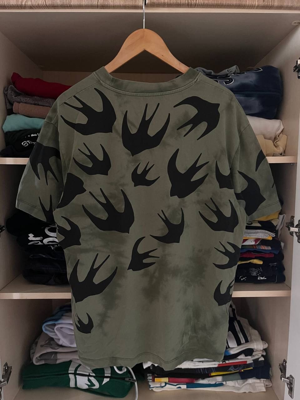 Alexander McQueen Rare Alexander McQueen Swallows Tee Size US L / EU 52-54 / 3 - 2 Thumbnail