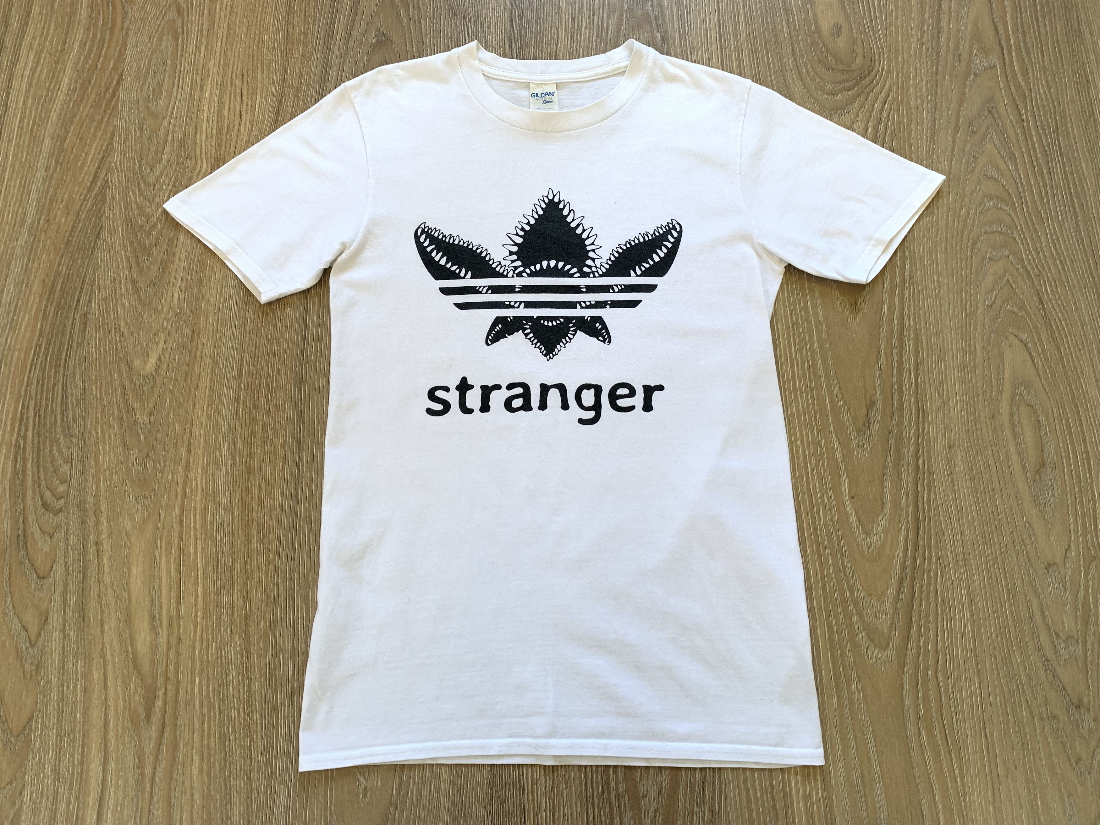 Gildan Gildan Stranger Things The Demogorgon White T-Shirt Size US S / EU 44-46 / 1 - 2 Thumbnail