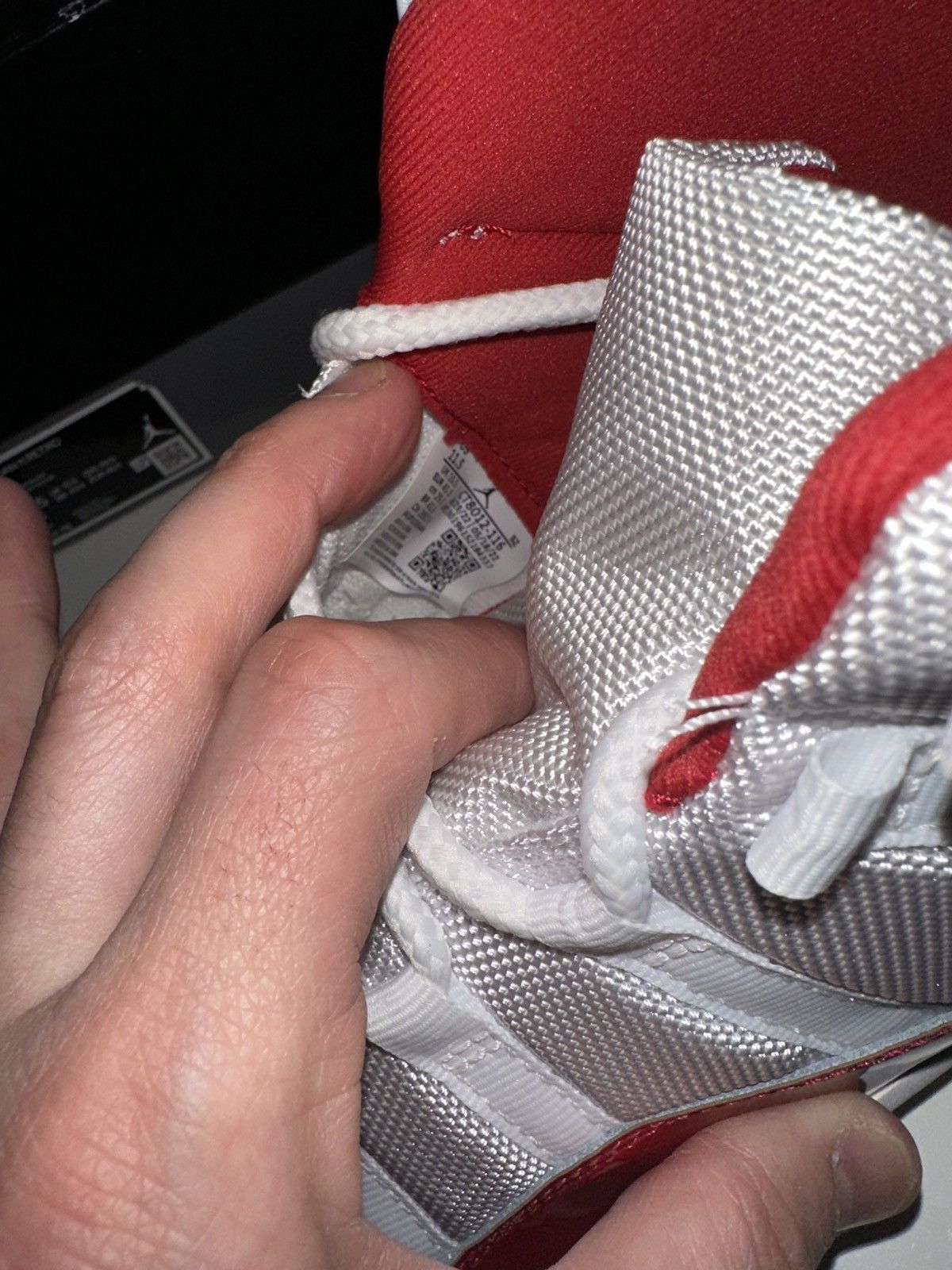 Jordan Brand × Nike Air Jordan 11 Retro ‘Cherry’ Size US 11.5 / EU 44-45 - 6 Thumbnail