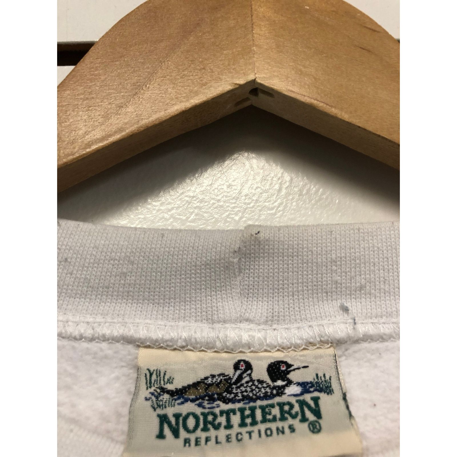 Northern Reflections Vintage Snow outdoors cardinal bird Sweatshirt size XL 1990s Size US XL / EU 56 / 4 - 5 Thumbnail