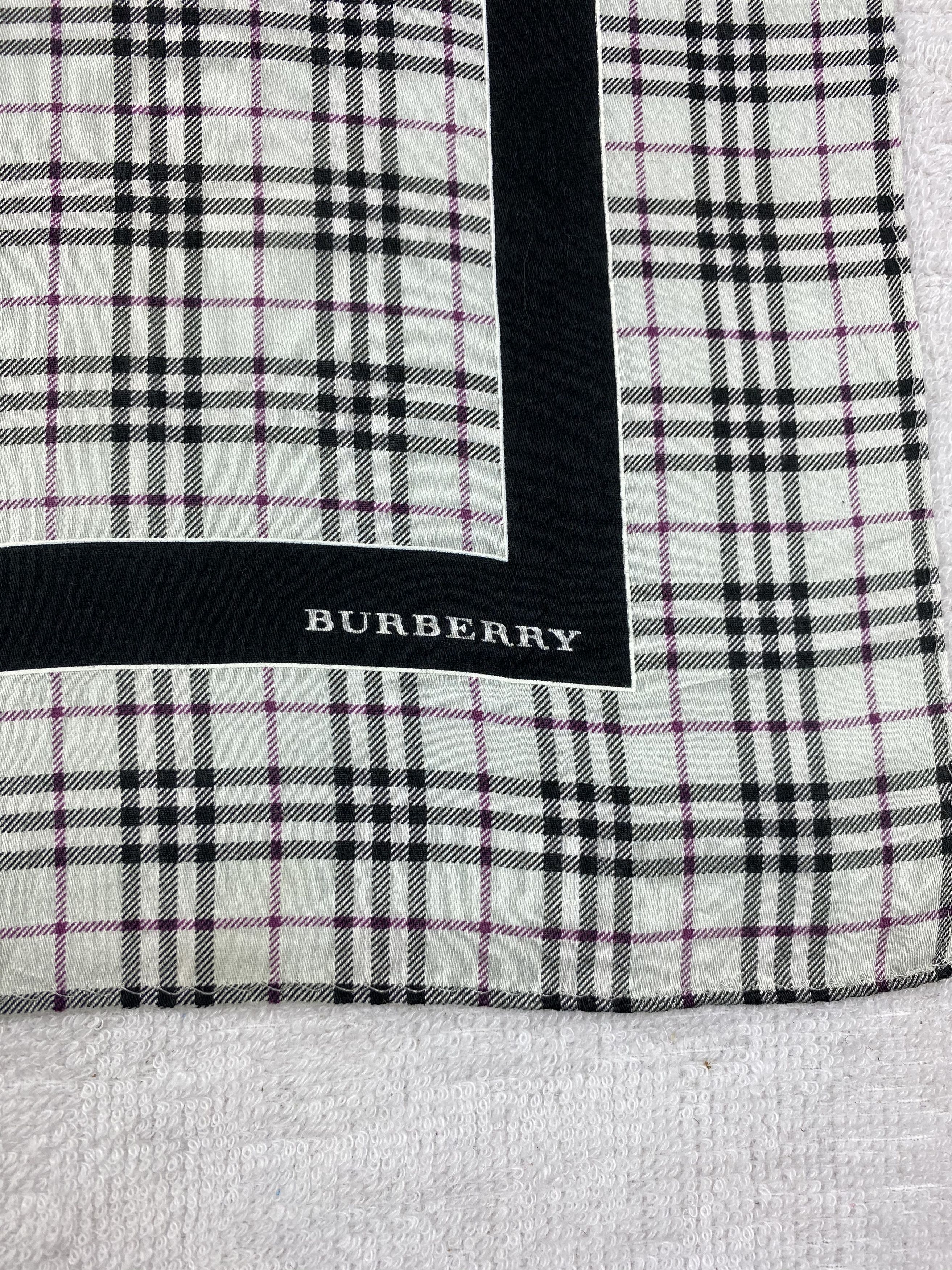 Burberry Burberry Handkerchief / Bandana / Neckerchief Size ONE SIZE - 5 Thumbnail