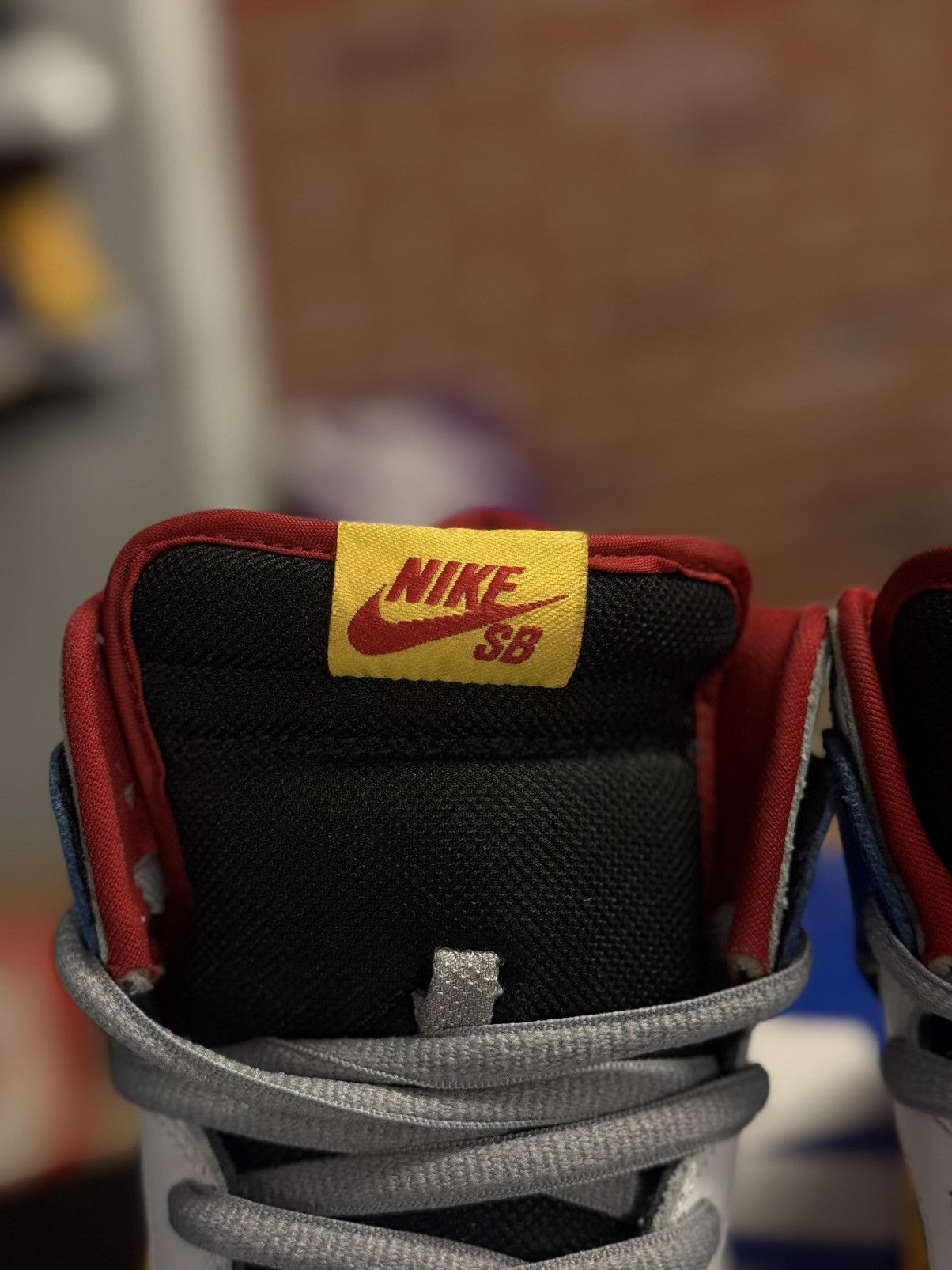 Nike Size 11 - Nike SB Dunk High Comic Boom Superman 305050-064 Size US 11 / EU 44 - 9 Thumbnail
