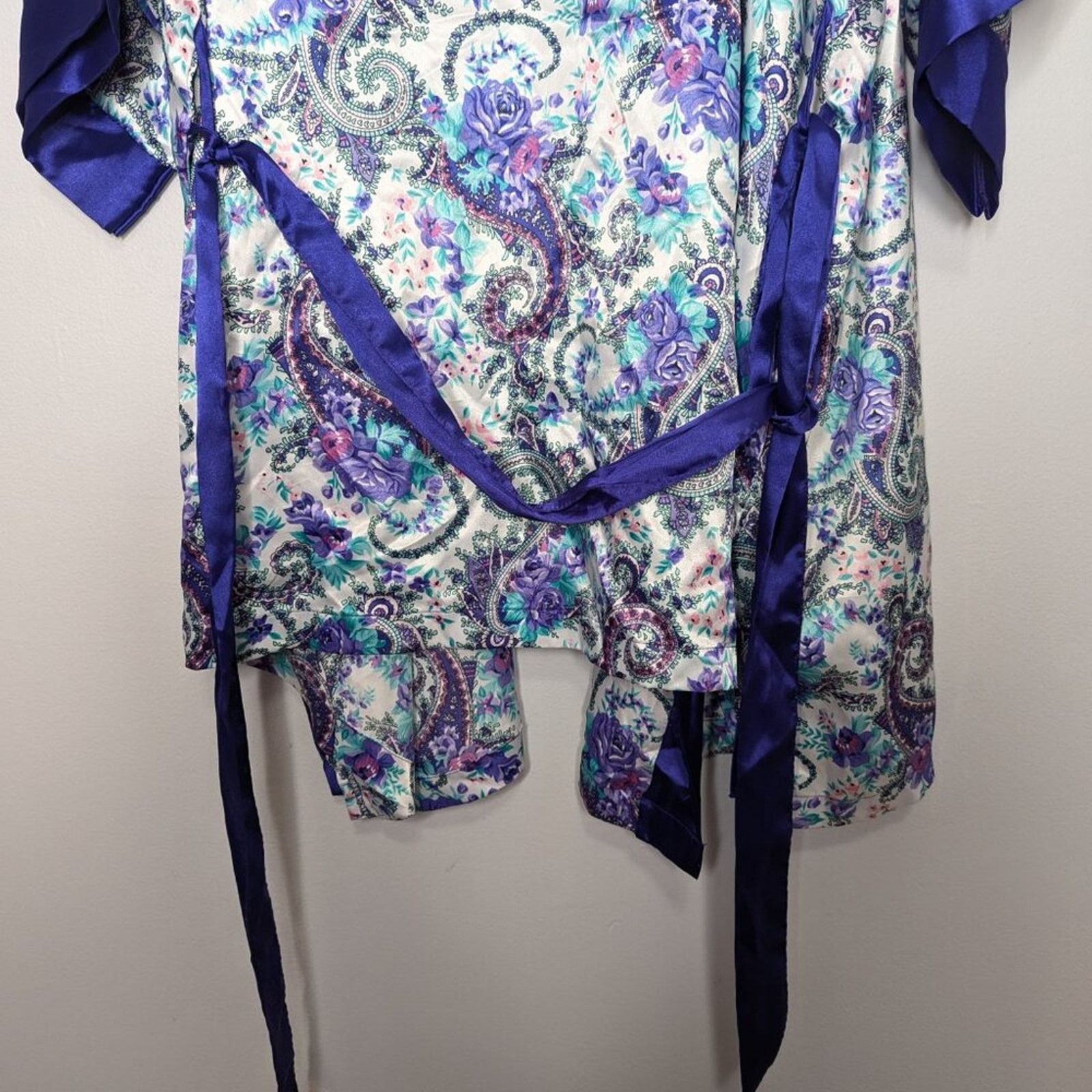 Vintage Vintage 80s Purple Floral Paisley Long Sleeve Tie Waist Robe Size ONE SIZE - 9 Thumbnail