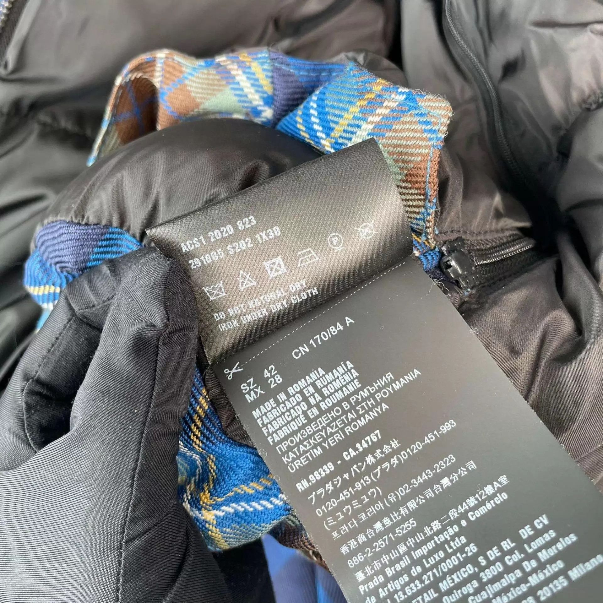 Prada Prada 95 New Blue Check Down Jacket 42 Size M / US 6-8 / IT 42-44 - 5 Thumbnail