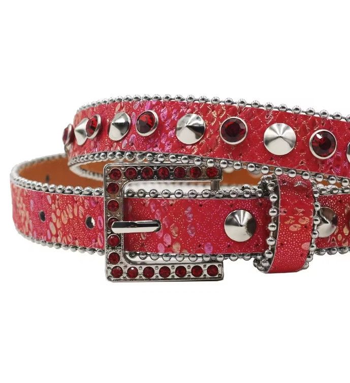 Vintage The rhine and the spiky red lux belts Size ONE SIZE - 1 Thumbnail