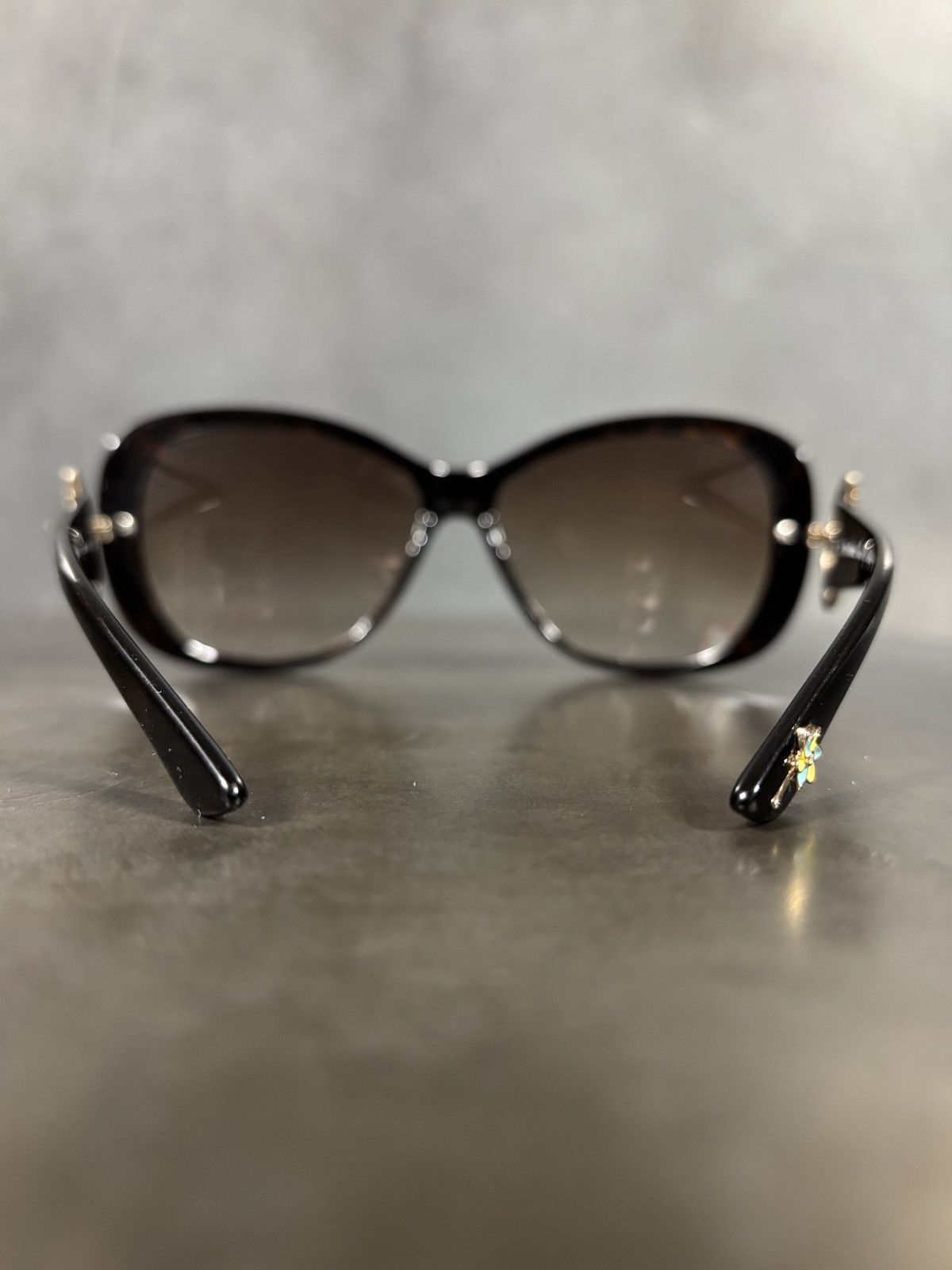 Juicy Couture 2010s Juicy Couture Sunglasses Scarlet Heart Queen of Everyt Size ONE SIZE - 9 Thumbnail