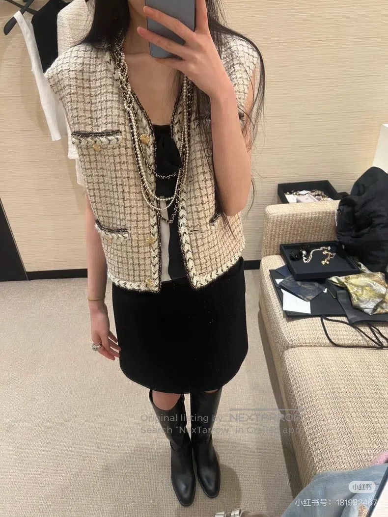 Chanel Chanel 25K new tweed plaid gold vest Size XS / US 0-2 / IT 36-38 - 8 Thumbnail