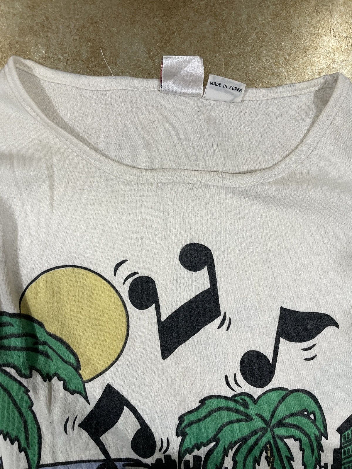 Disney Vintage Mickey Mouse Guam Aloha Hawaii Sleeveless size M Size US M / EU 48-50 / 2 - 8 Thumbnail