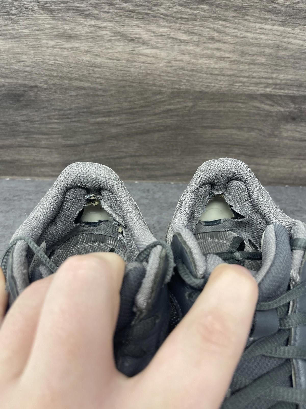 Adidas Adidas Yeezy Boost 700 Mauve Size 7 Mens Brown Sneakers Size US 7 / EU 40 - 9 Thumbnail