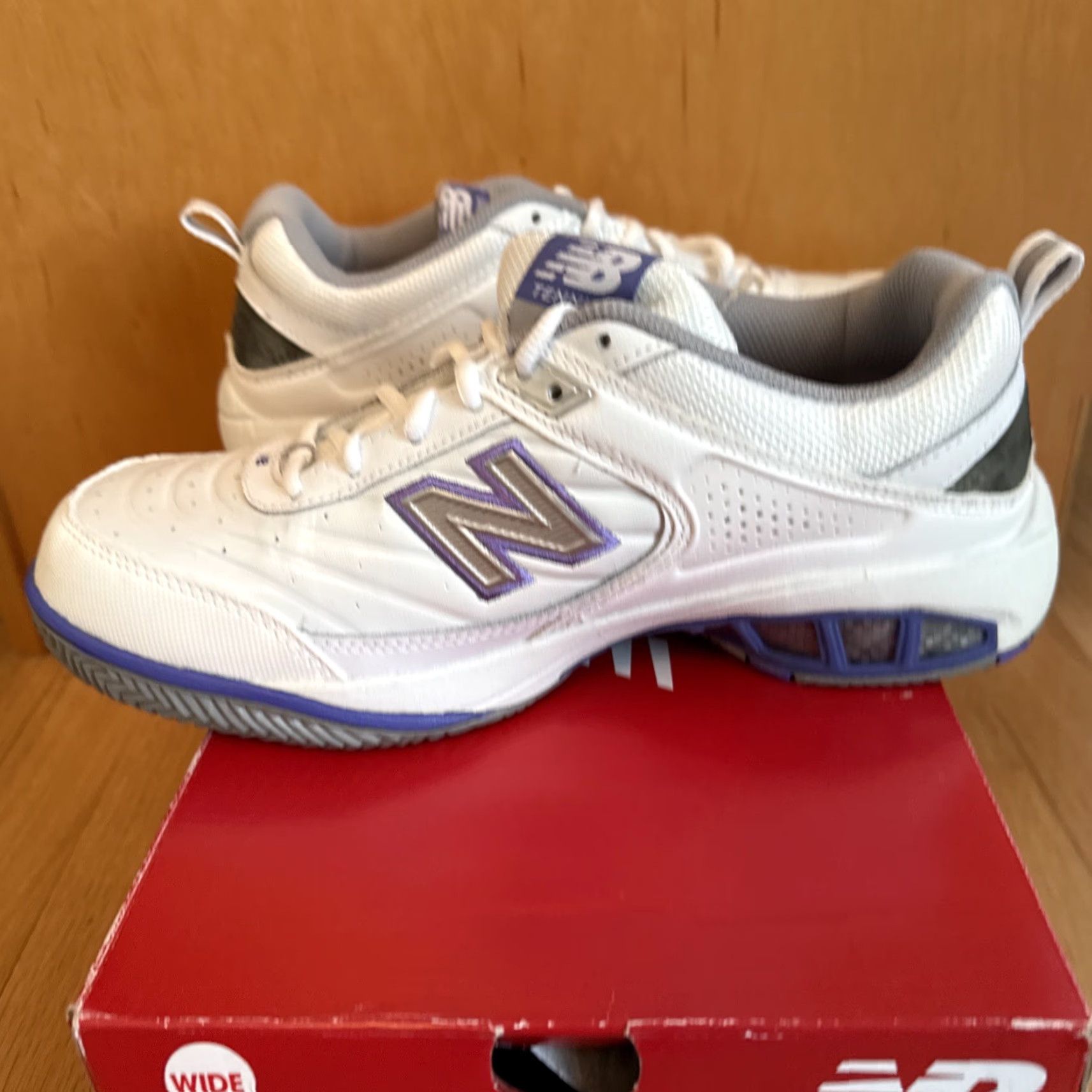 New Balance New Balance 806 Tennis Sneaker Women White Purple Size 10D Wide WC806W Size US 10 / IT 40 - 7 Thumbnail